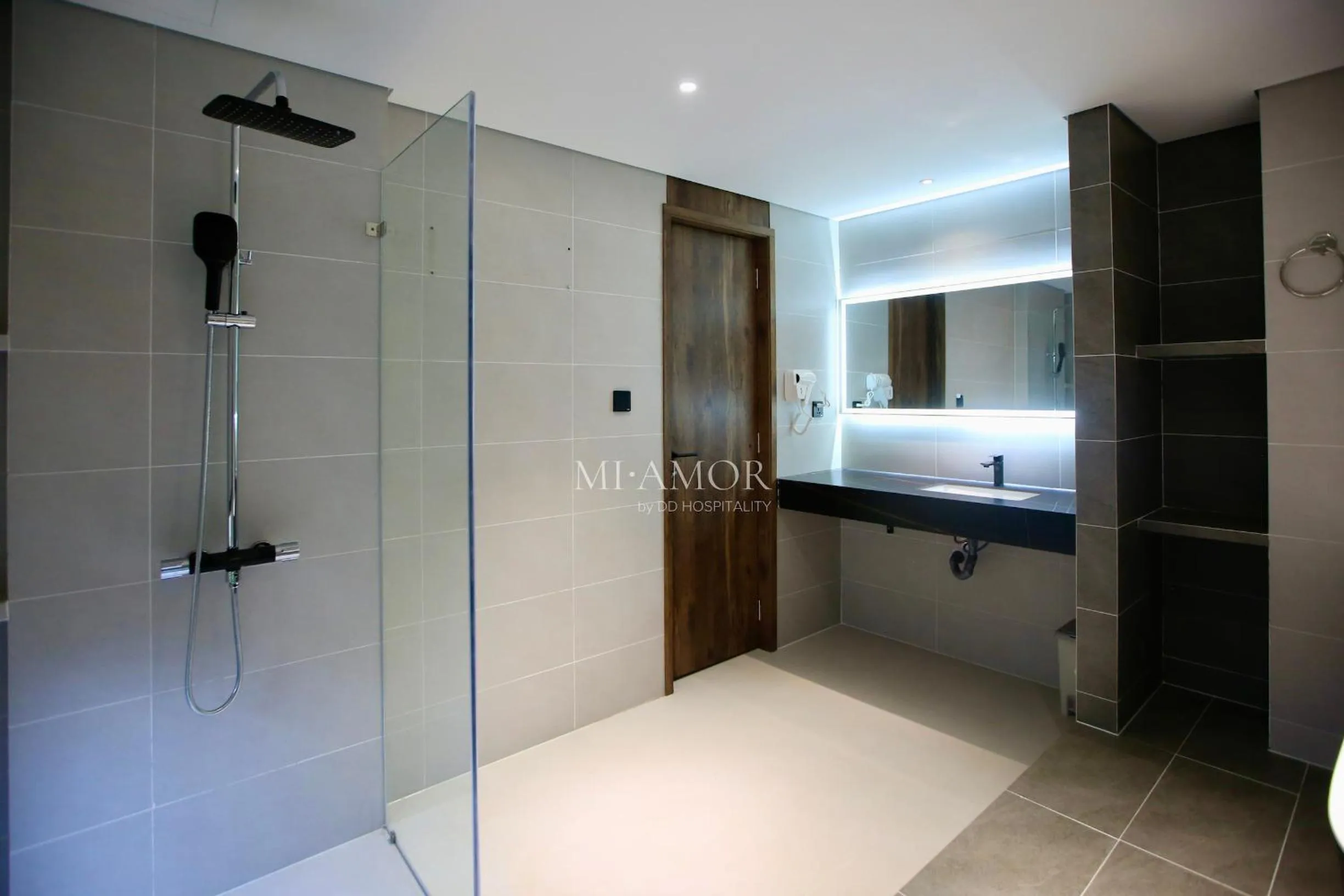 Shower in DD Hospitality - Mi Amor Da Lat