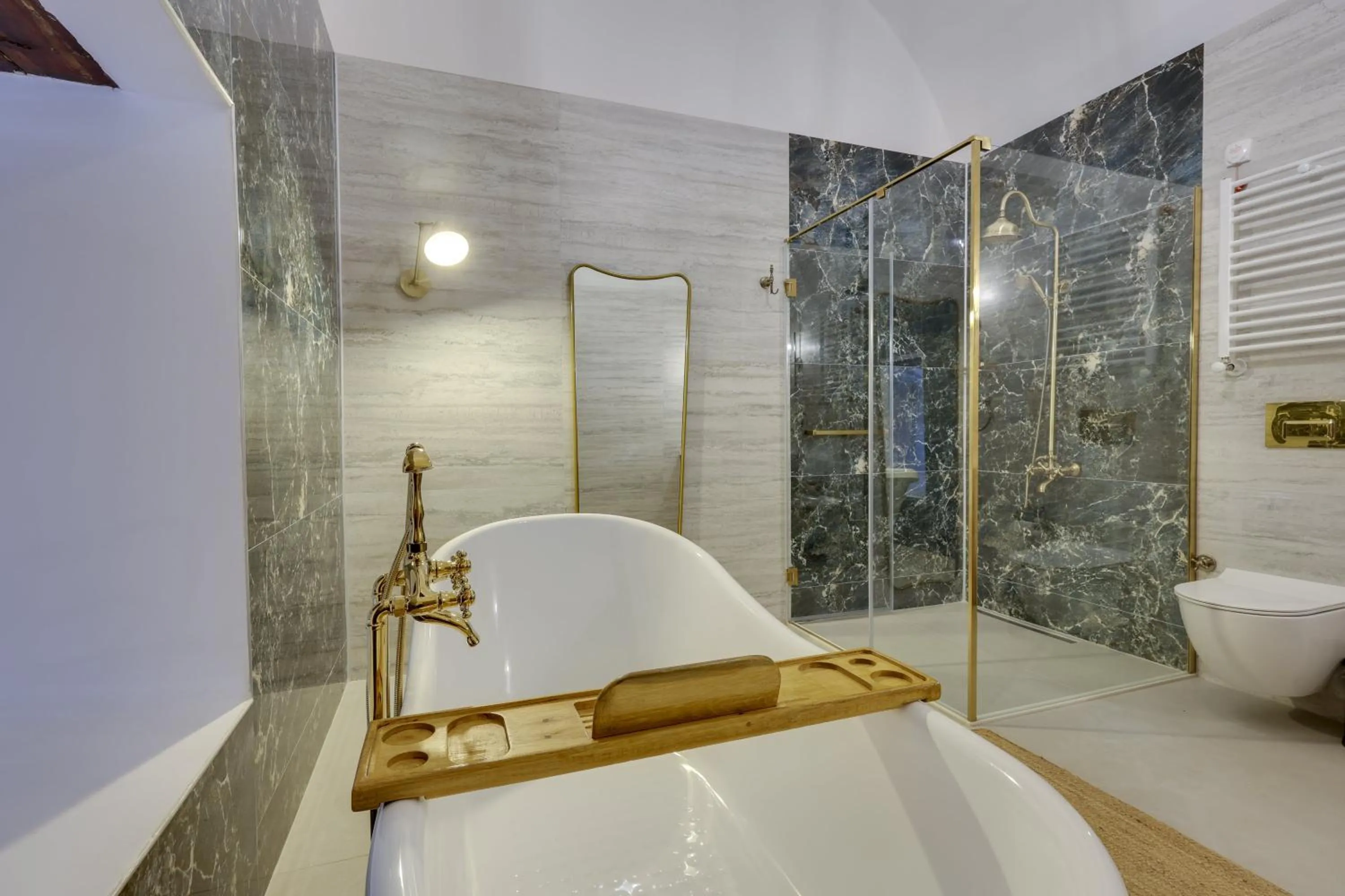 Shower in Silk Road Museum Hotel