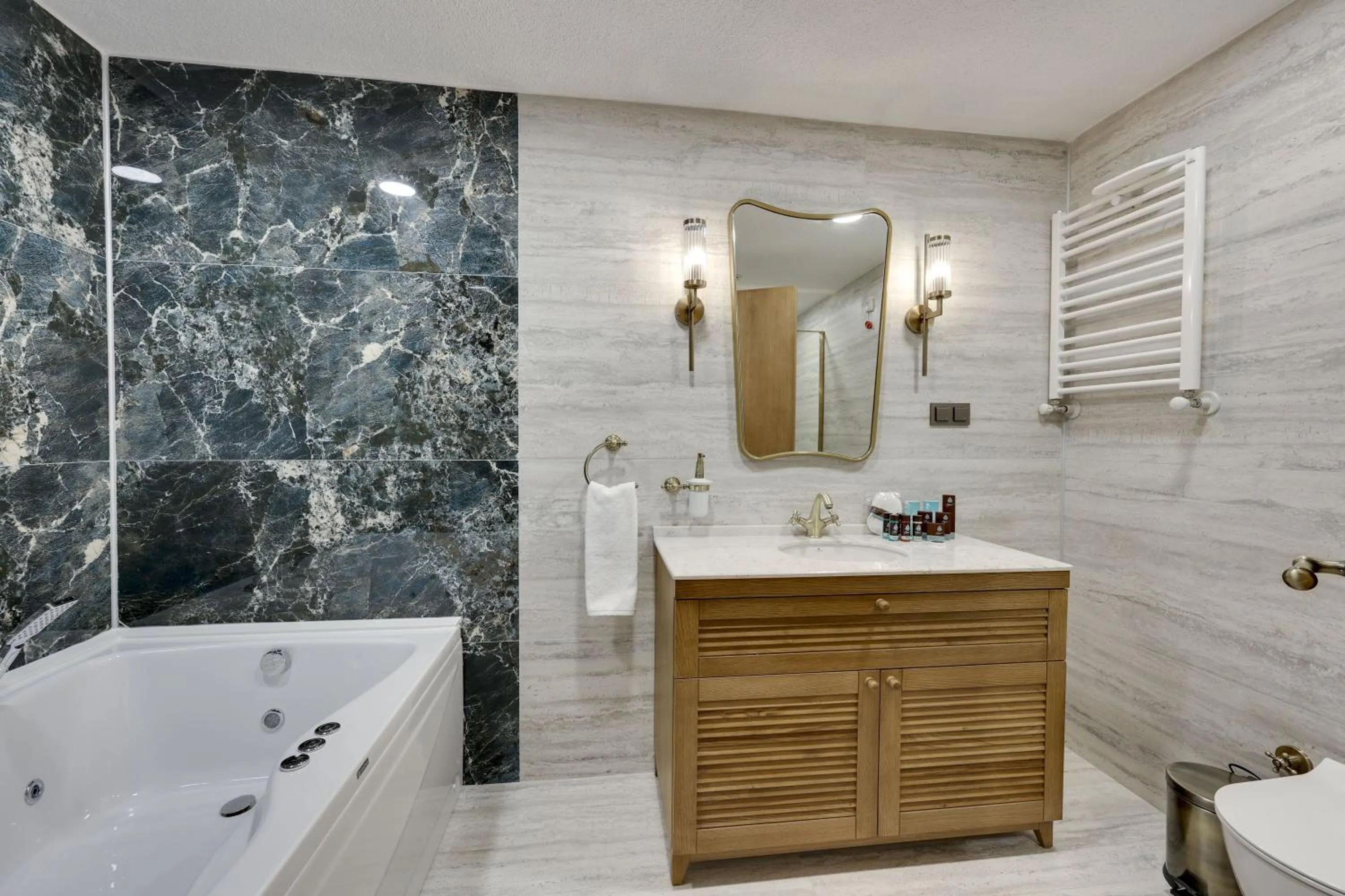 Shower in Silk Road Museum Hotel