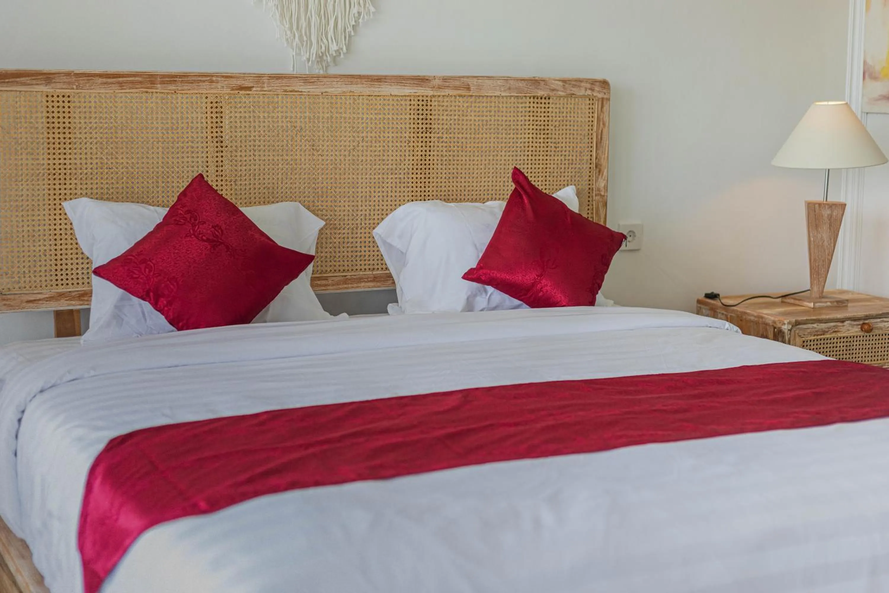 Bed in D'Arya Sea View