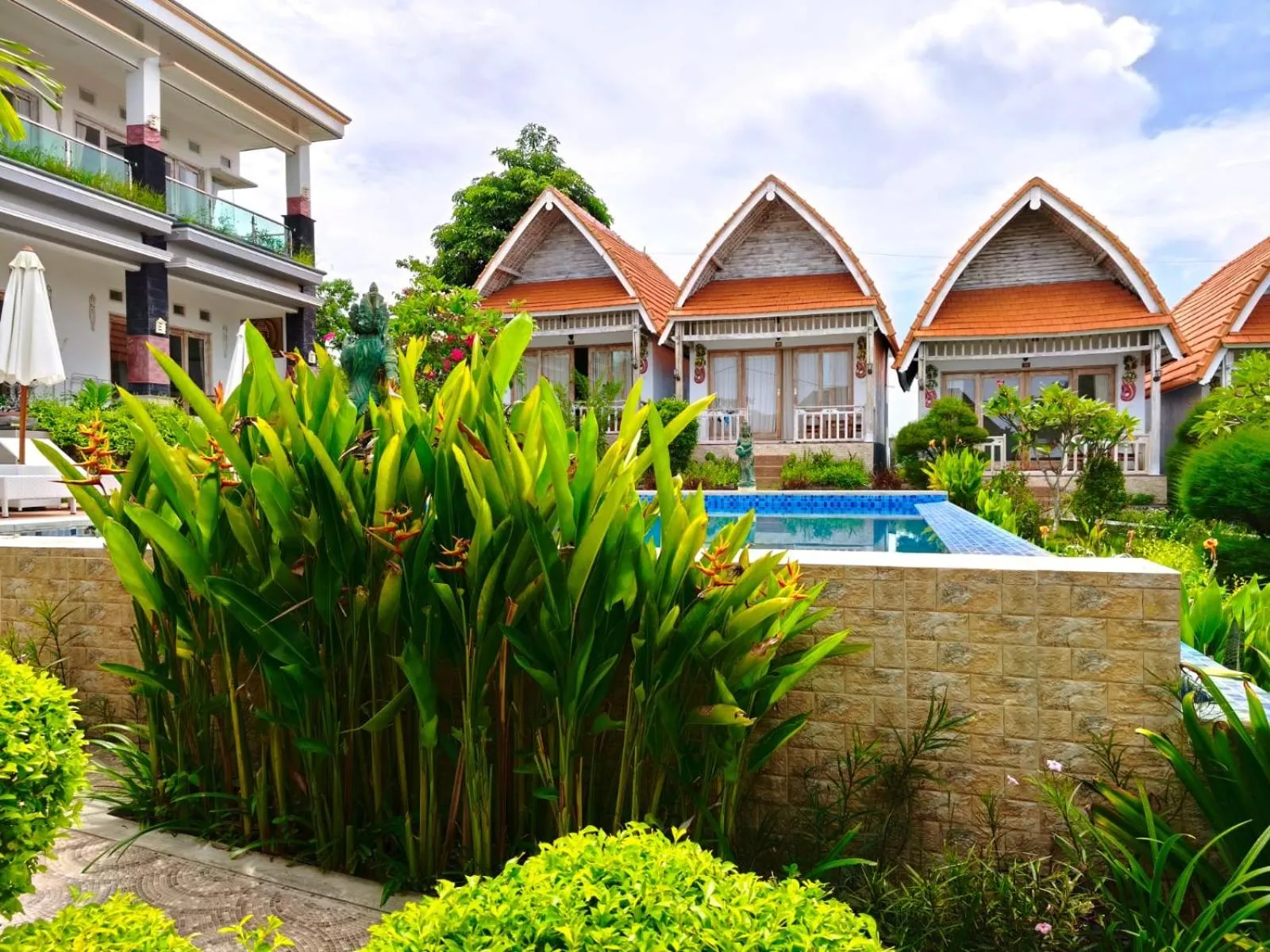 Swimming pool in Darya Ocean Resort
