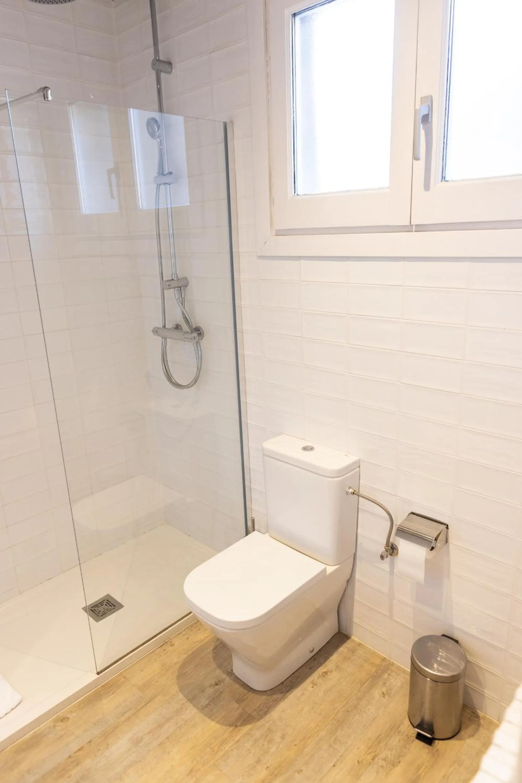 Shower in Hotel Terminus