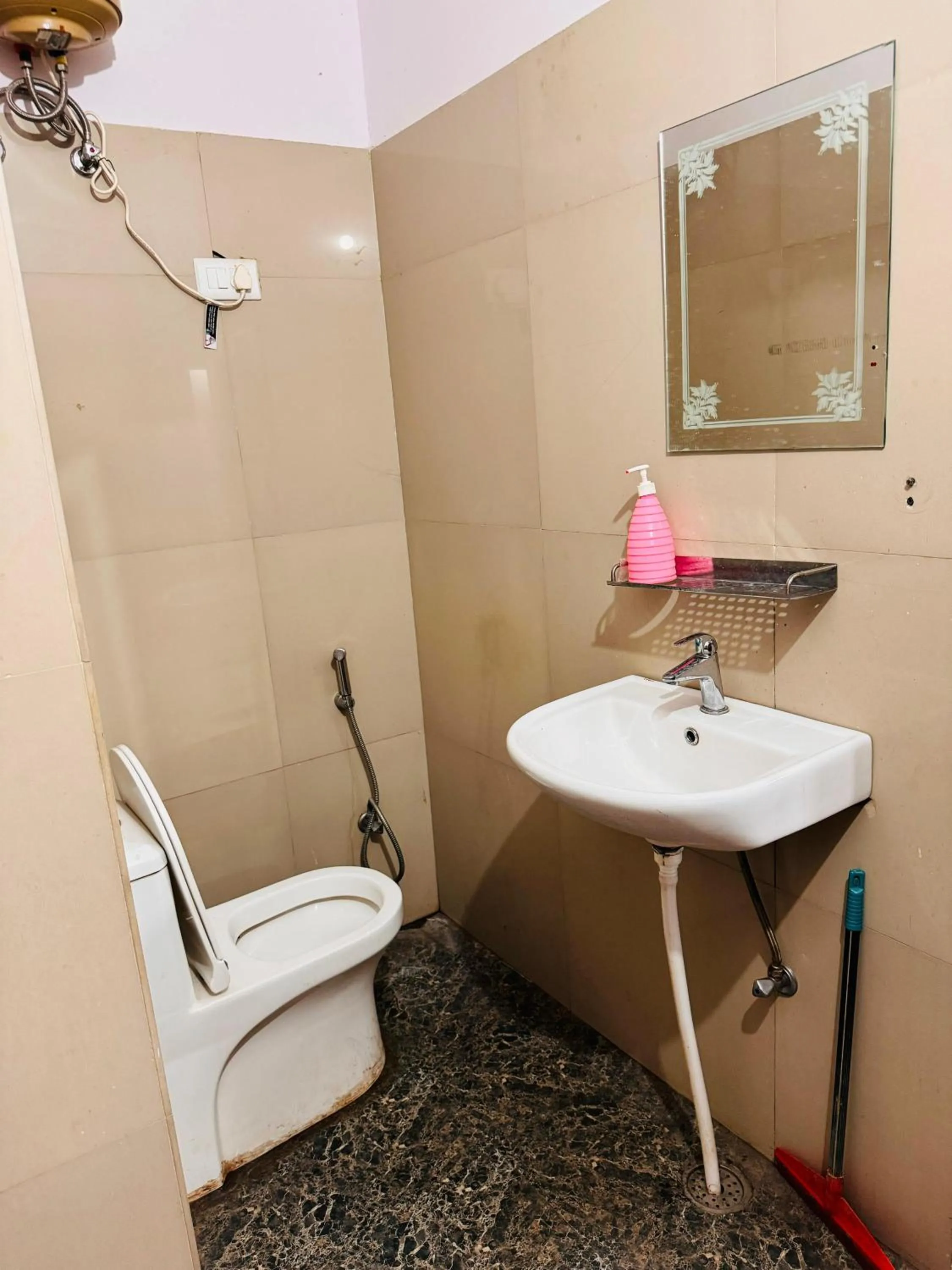 Shower in Jaipur View