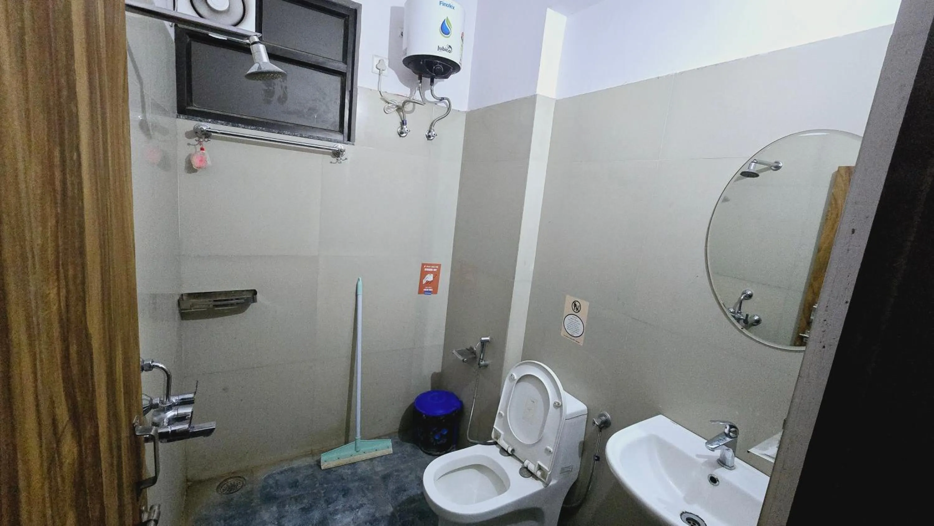 Shower in Jaipur View