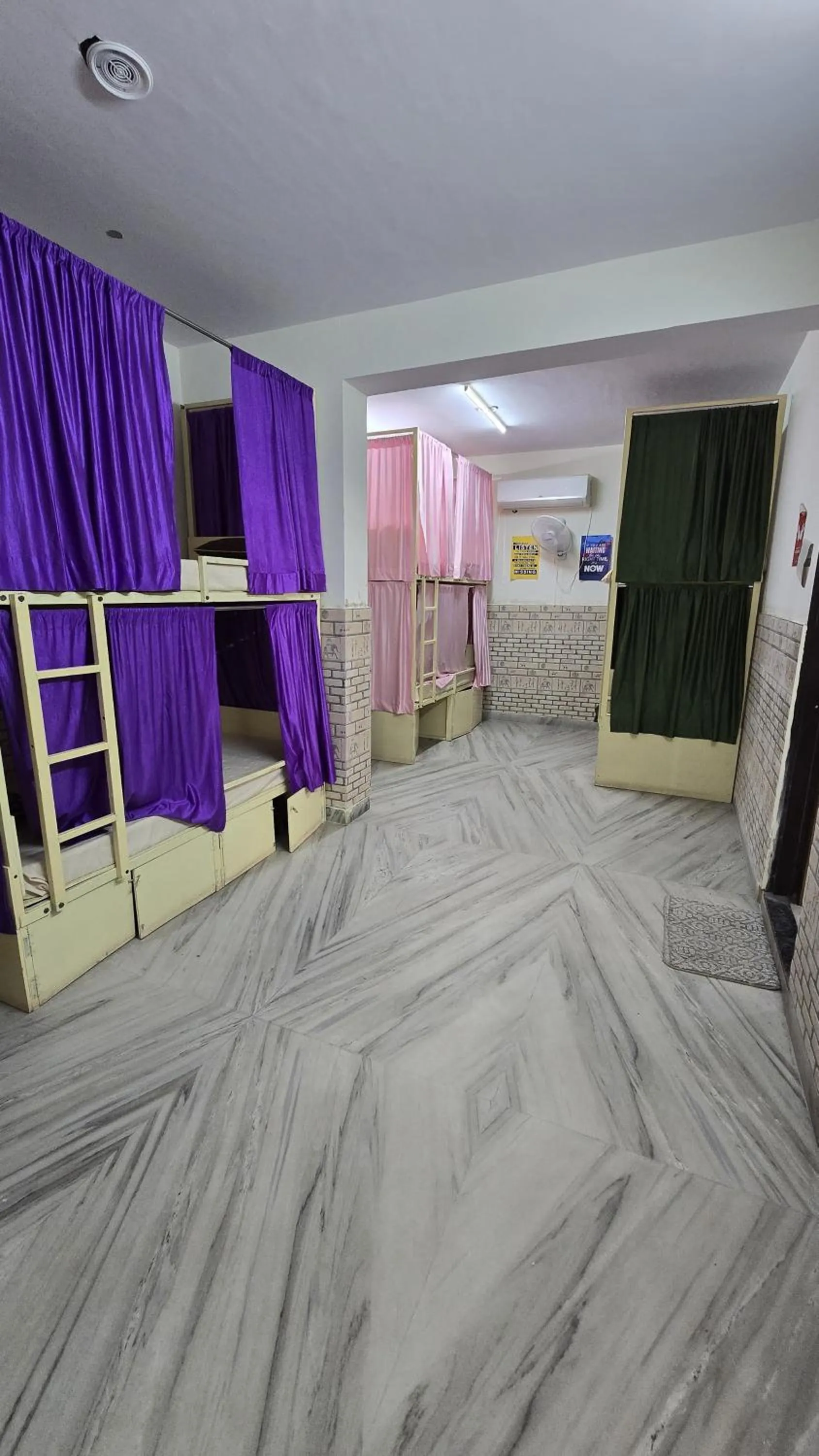 Photo of the whole room, Bed in Jaipur View