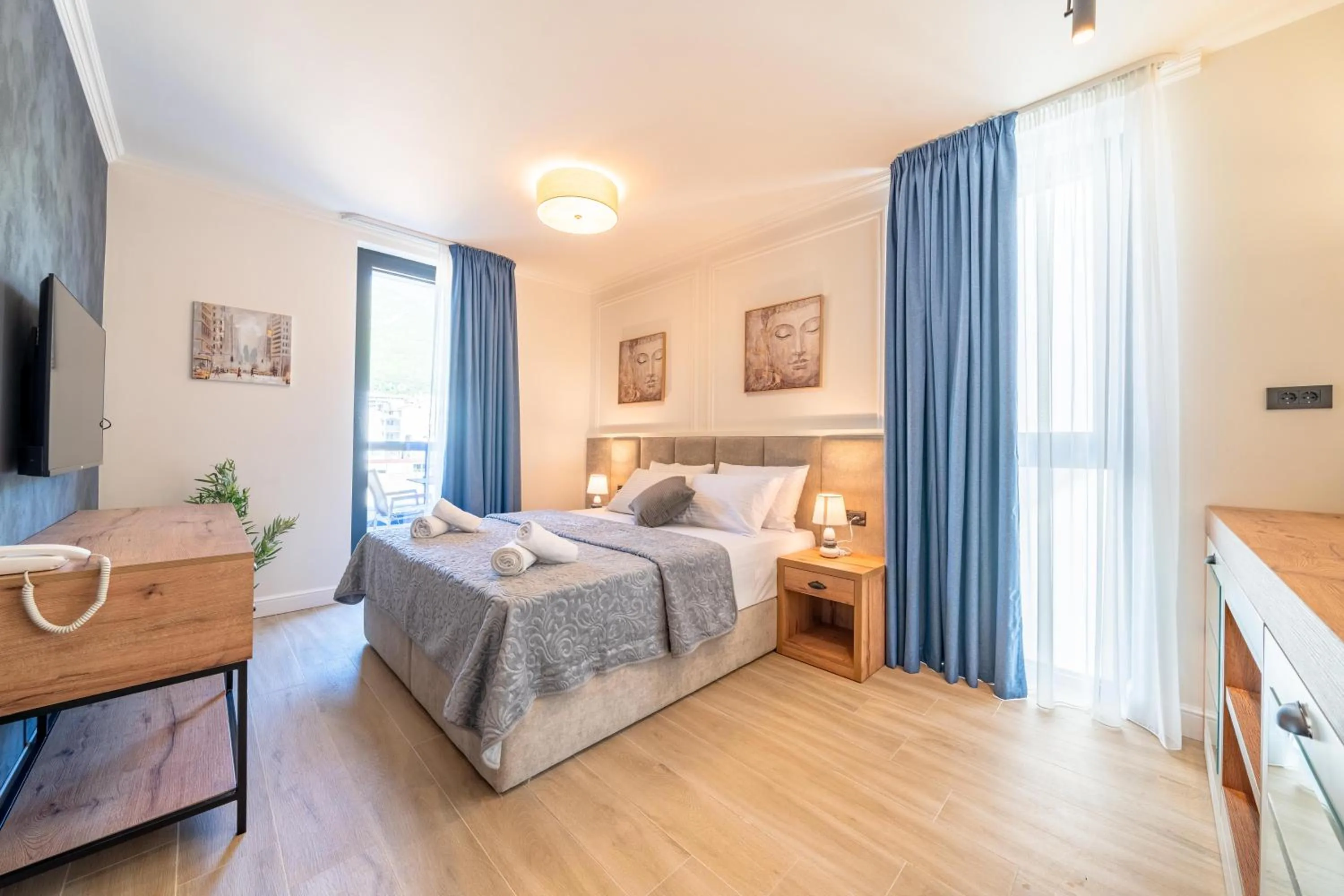 Bed in Invictus Hotel