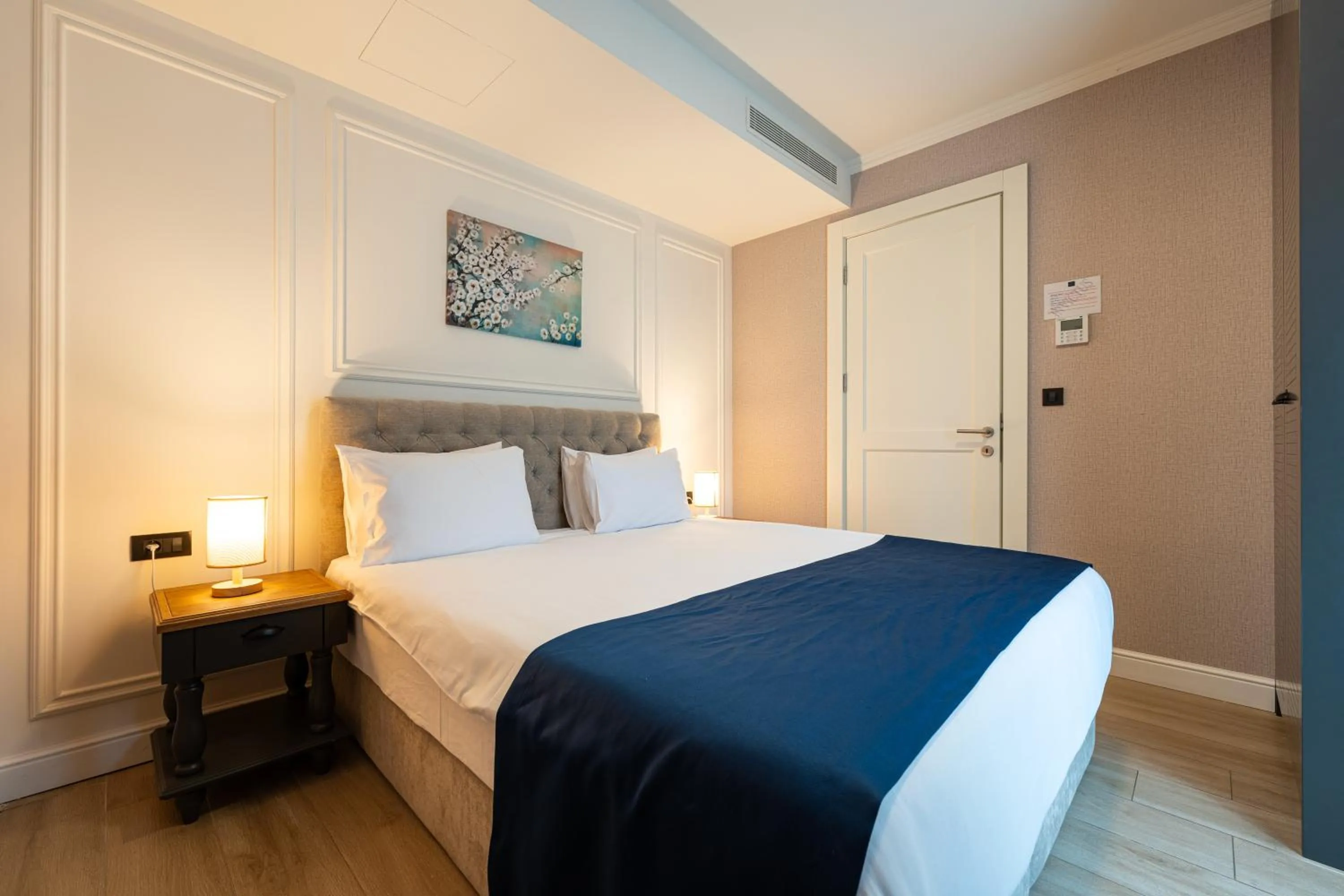 Bedroom in Invictus Hotel