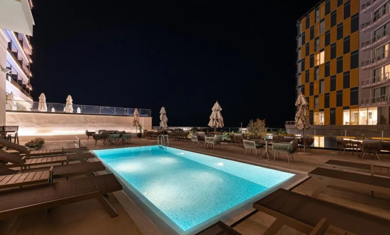 Swimming pool in Invictus Hotel