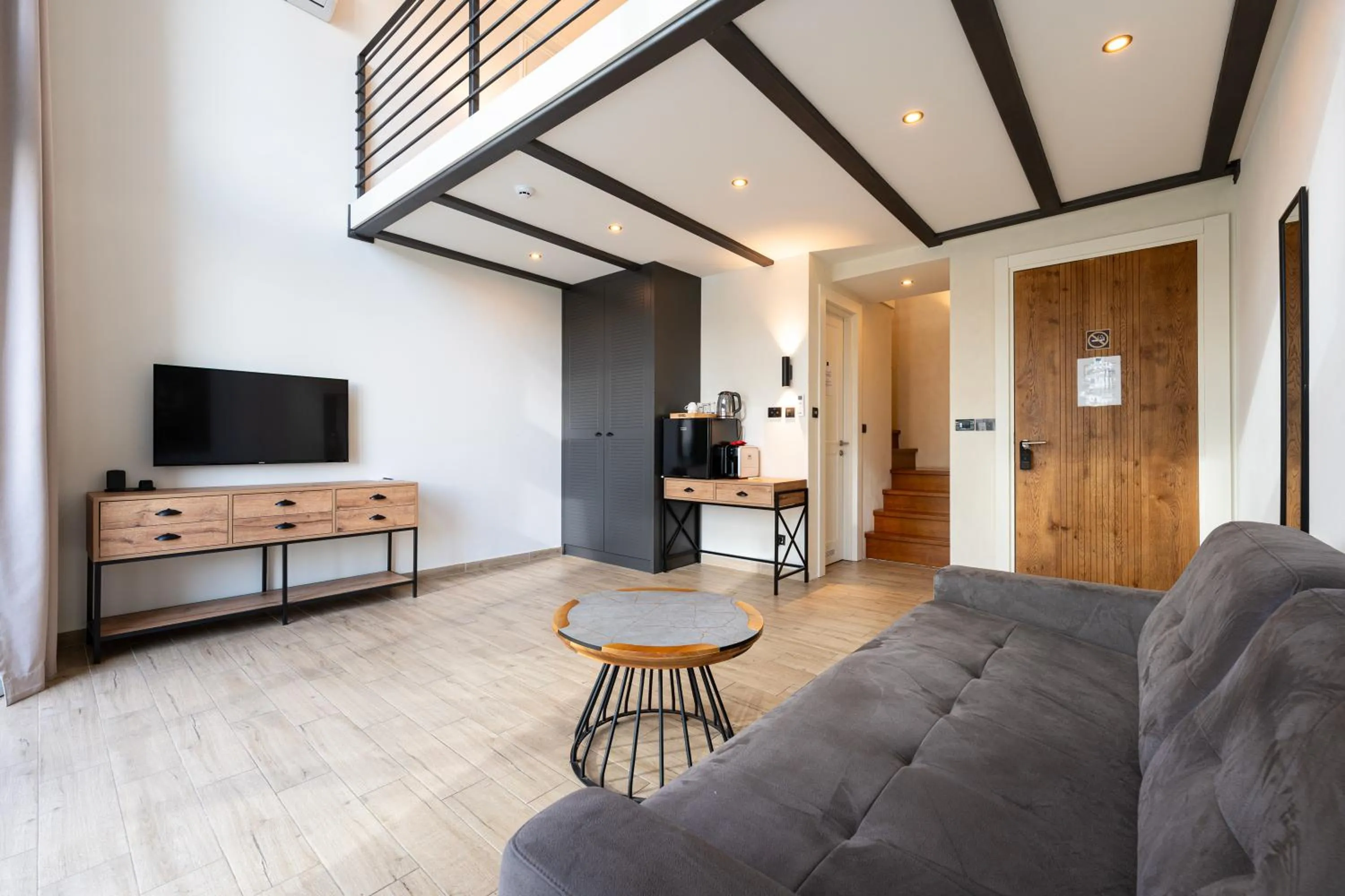 Living room in Invictus Hotel