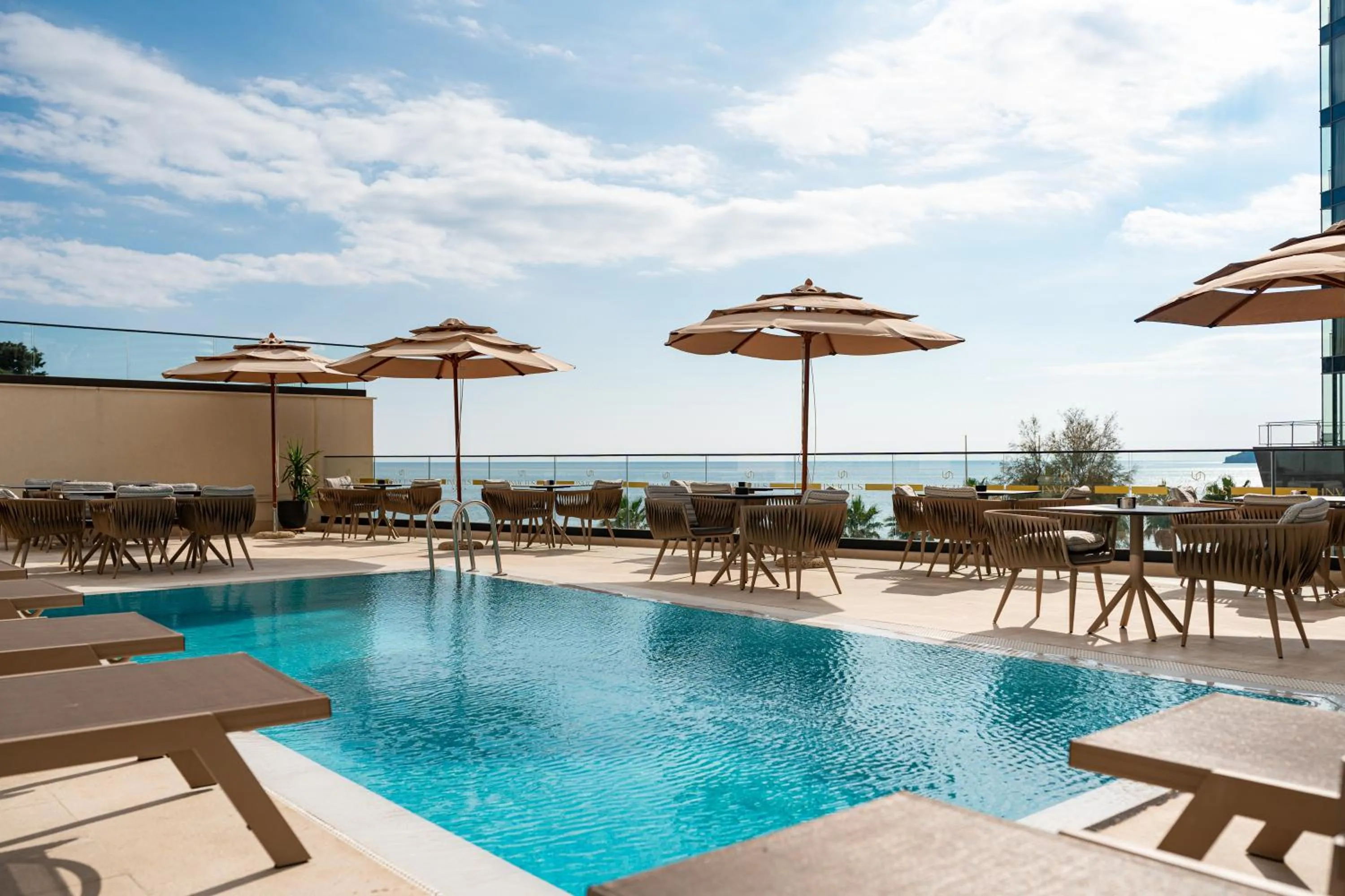 Swimming pool in Invictus Hotel