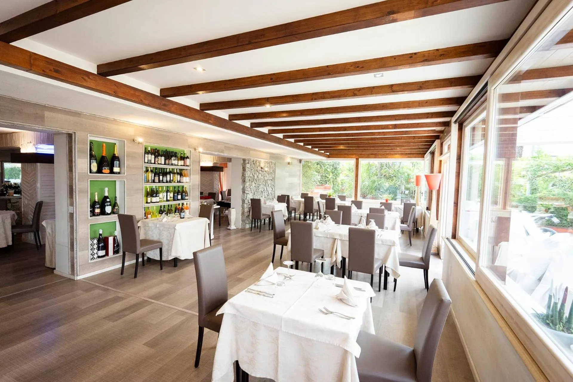 Restaurant/places to eat in Hotel Ristorante Le Rose