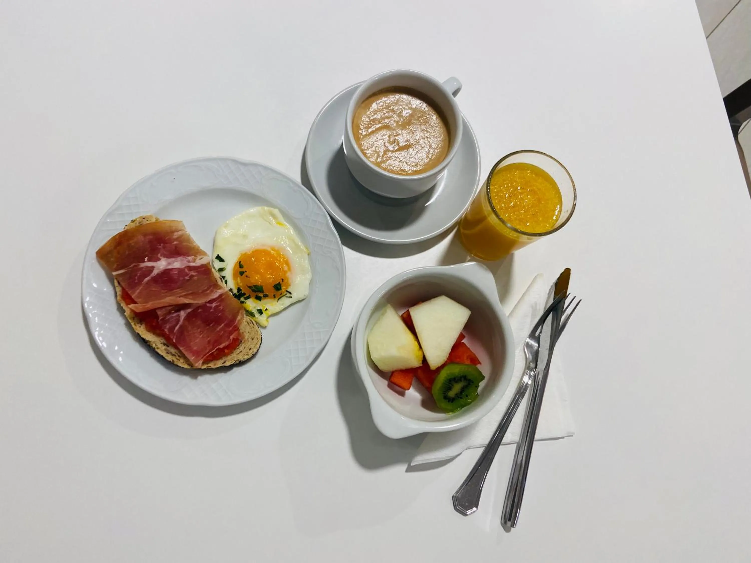 Buffet breakfast in Hotel Los Jazmines