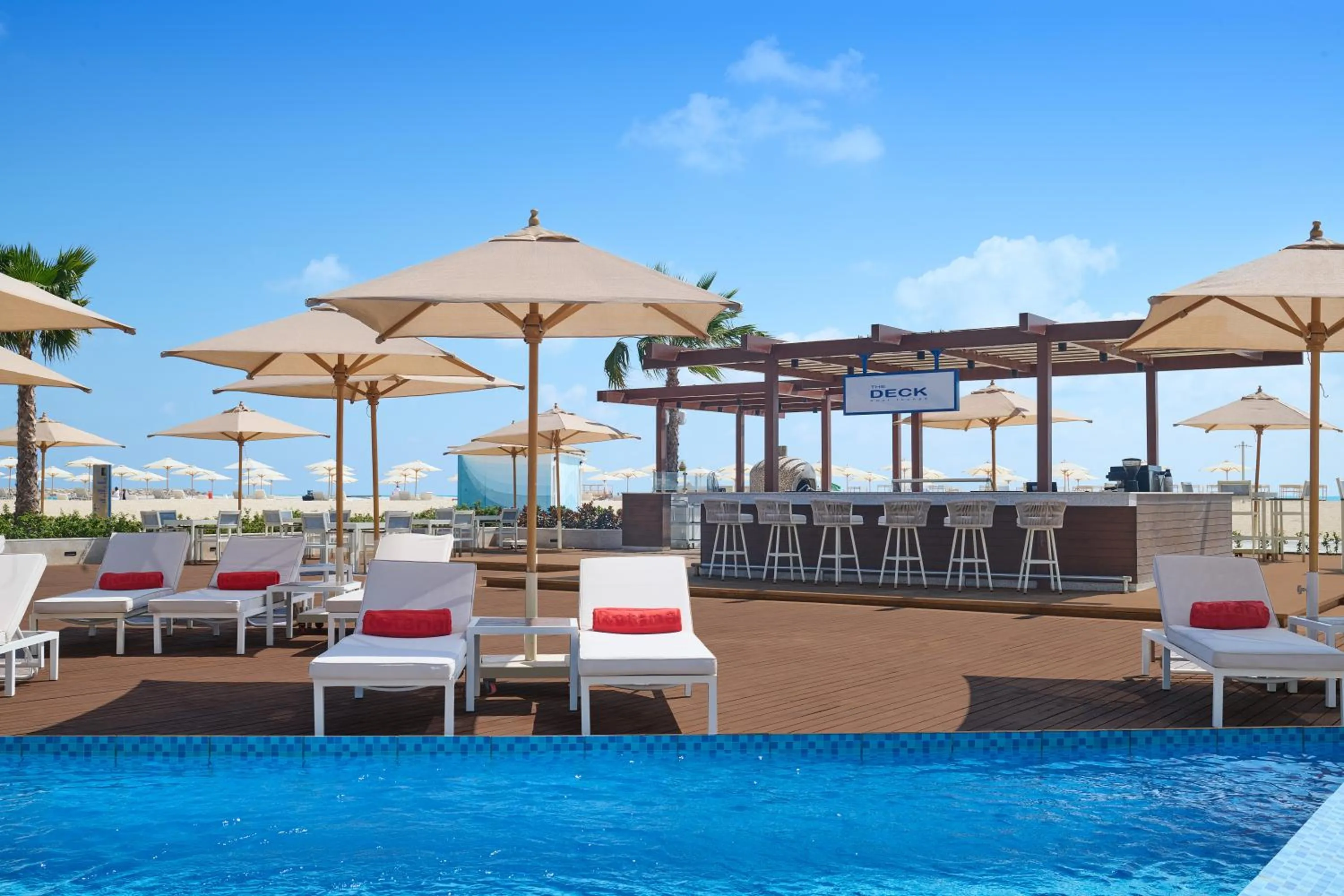 Lounge or bar in Palma Bay Rotana Resort