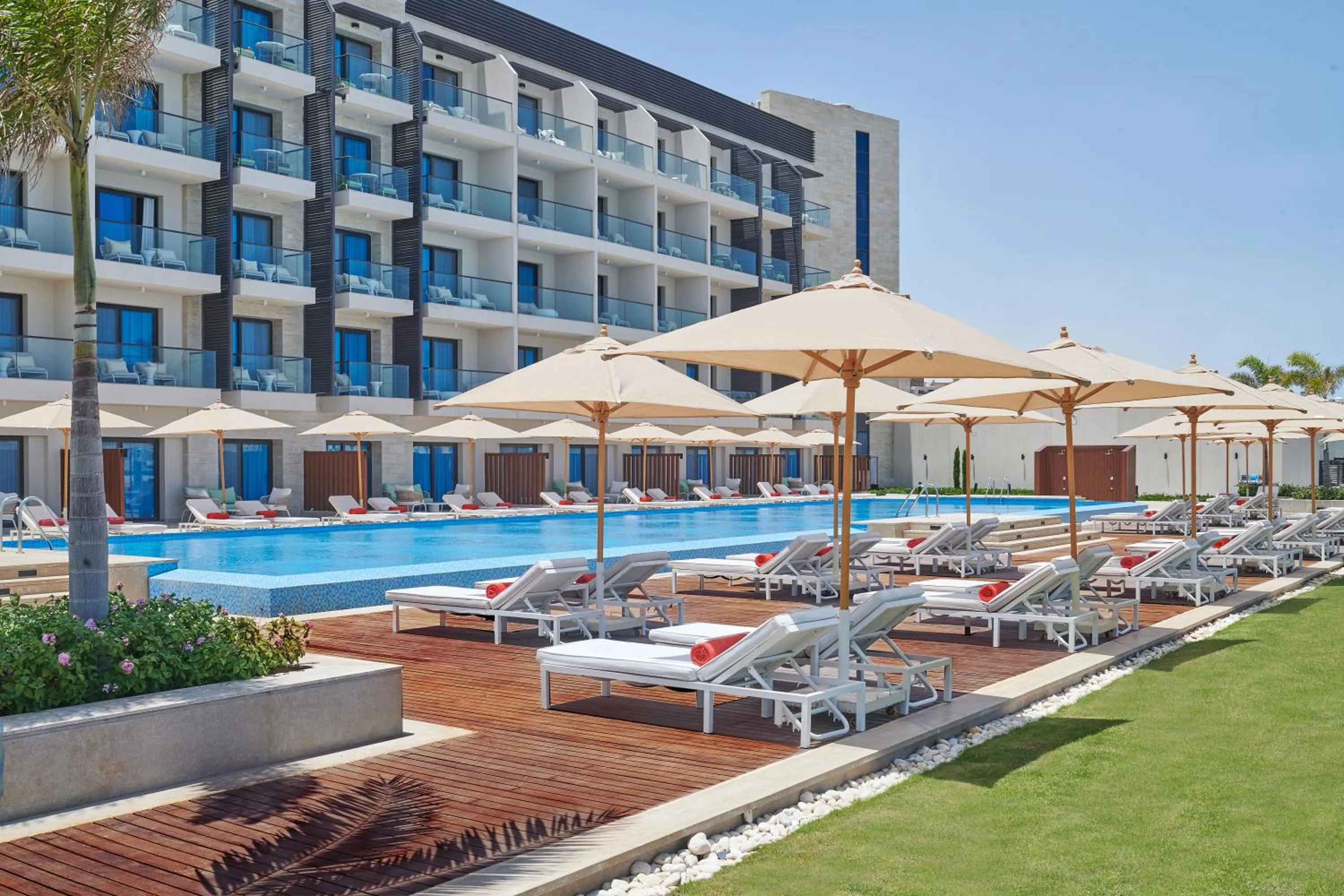 Swimming pool in Palma Bay Rotana Resort