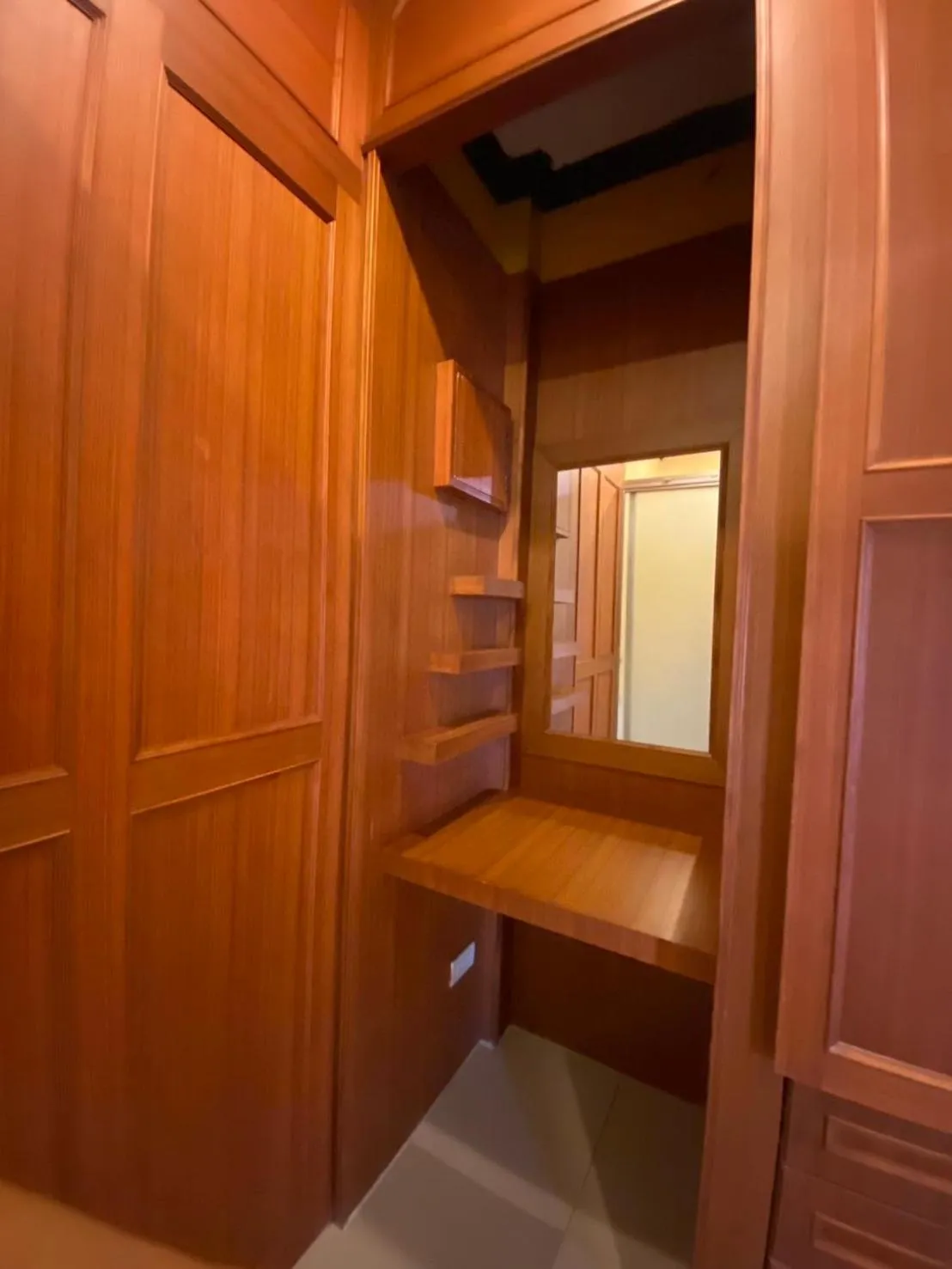 wardrobe in Phalaburi resort by dreamhouse