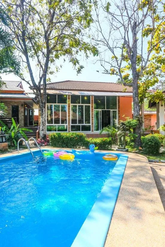 Property building in Phalaburi resort by dreamhouse