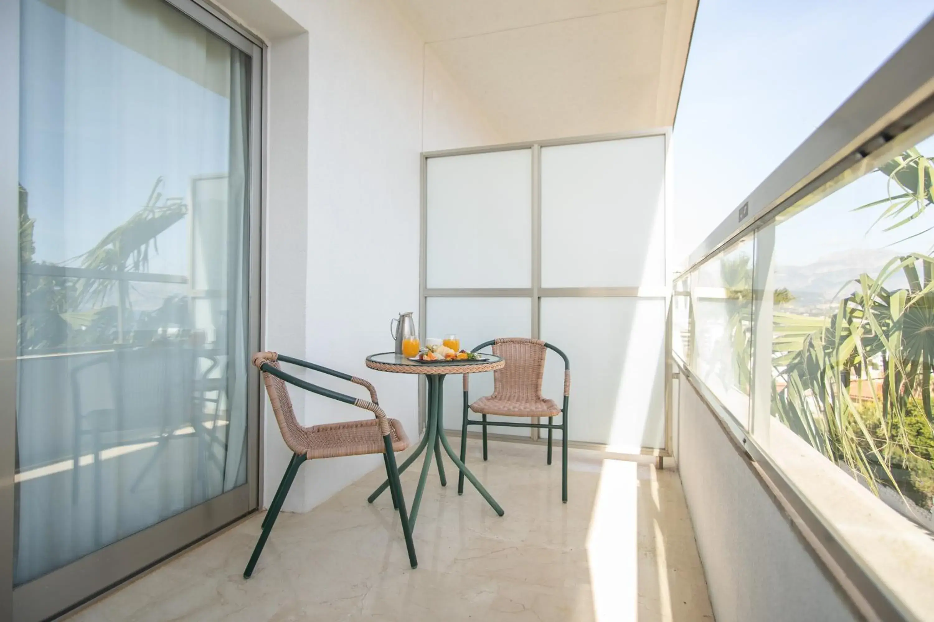 Single Room in Hotel Sun Palace Albir & Spa Single Room in Hotel Sun Palace Albir & Spa