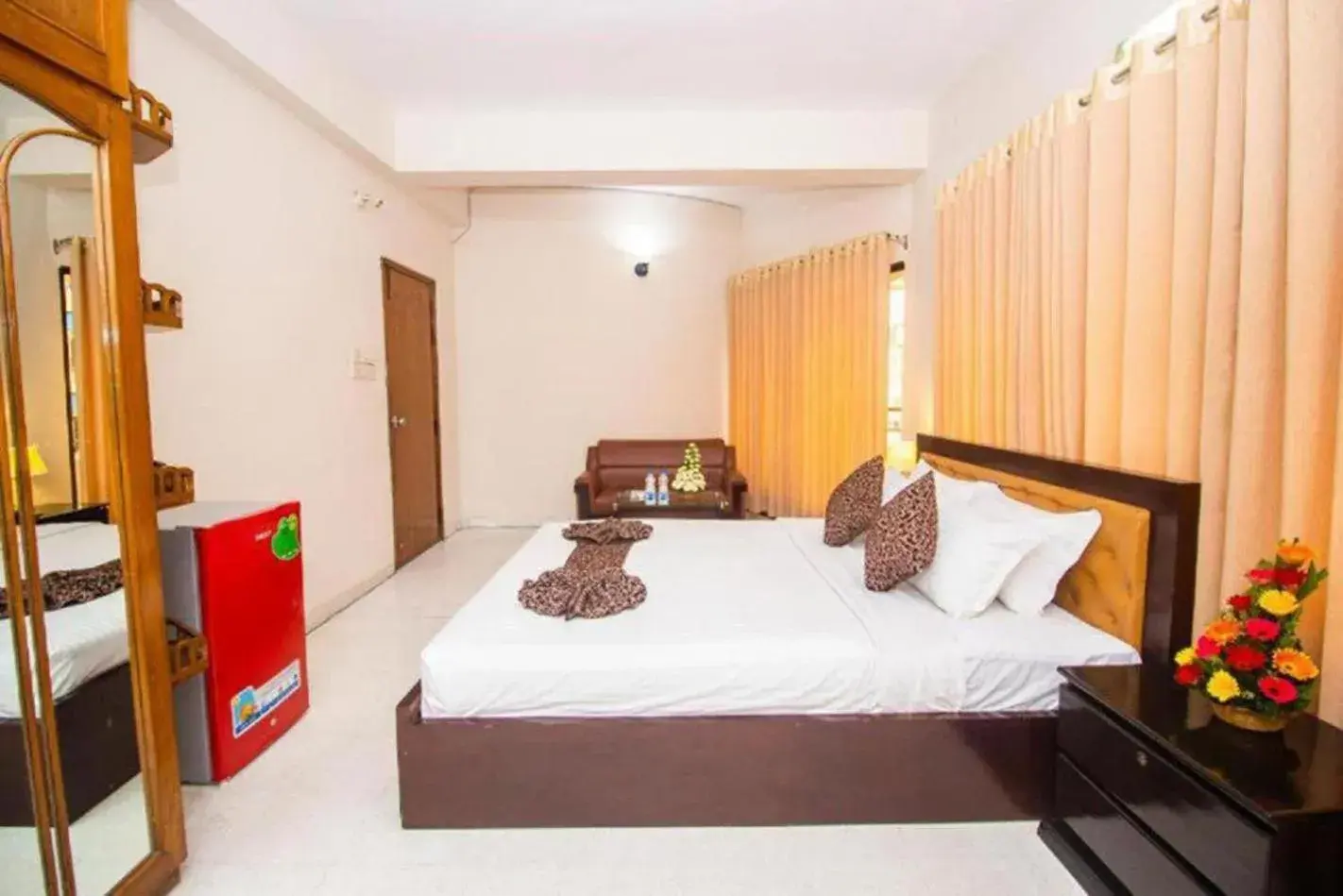 Deluxe King Room in Hotel Suite Palace Baridhara Deluxe King Room in Hotel Suite Palace Baridhara