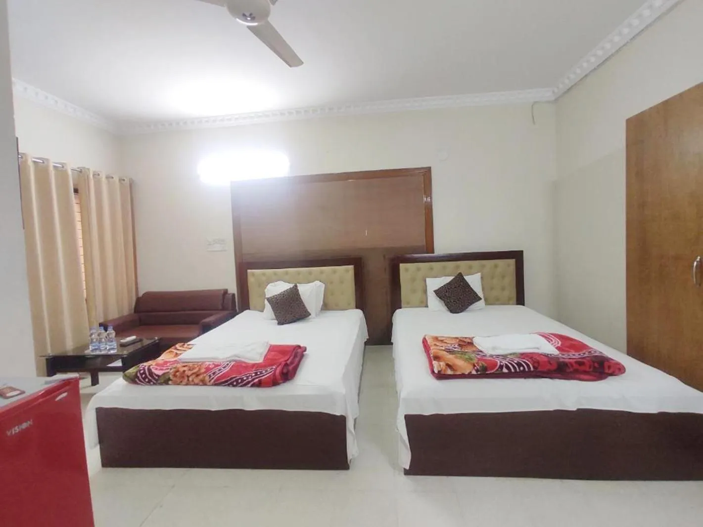 Photo of the whole room, Bed in Hotel Suite Palace Baridhara