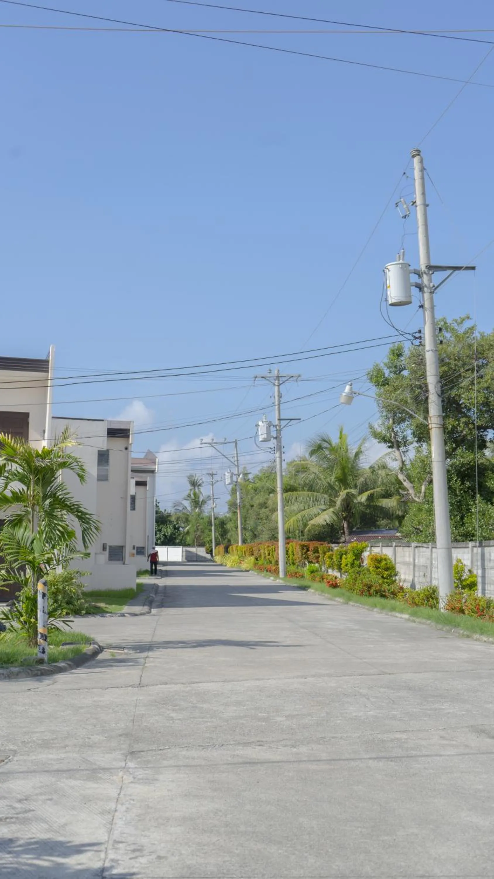 Neighbourhood in Cozy 1-bed unit near SRP Talisay Cebu