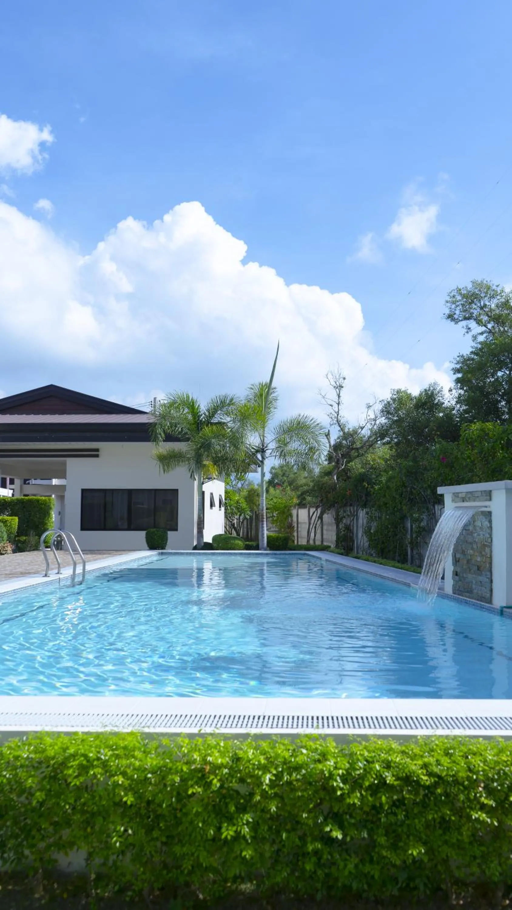 Pool view in Cozy 1-bed unit near SRP Talisay Cebu