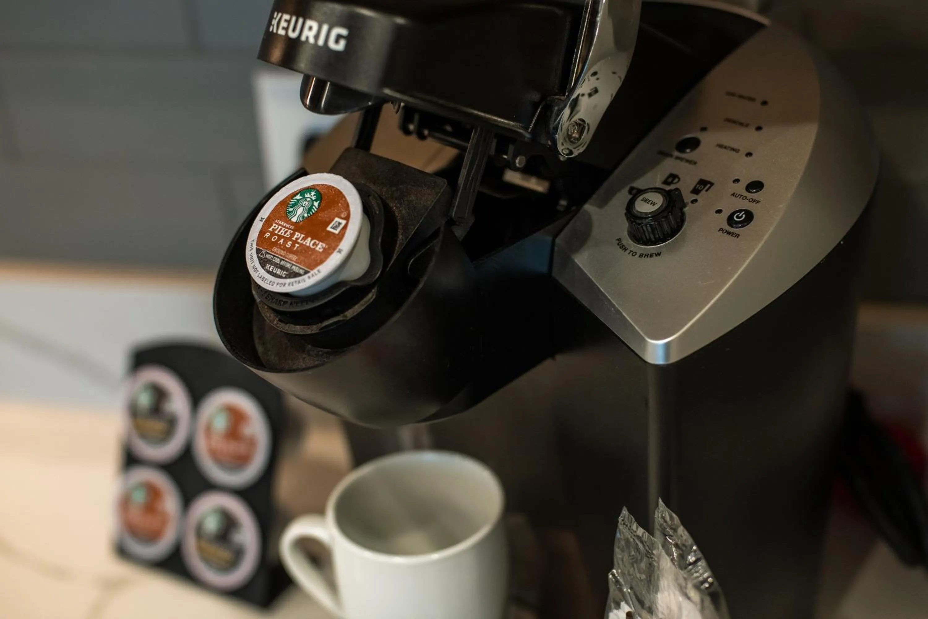 Coffee/tea facilities in Harcol House