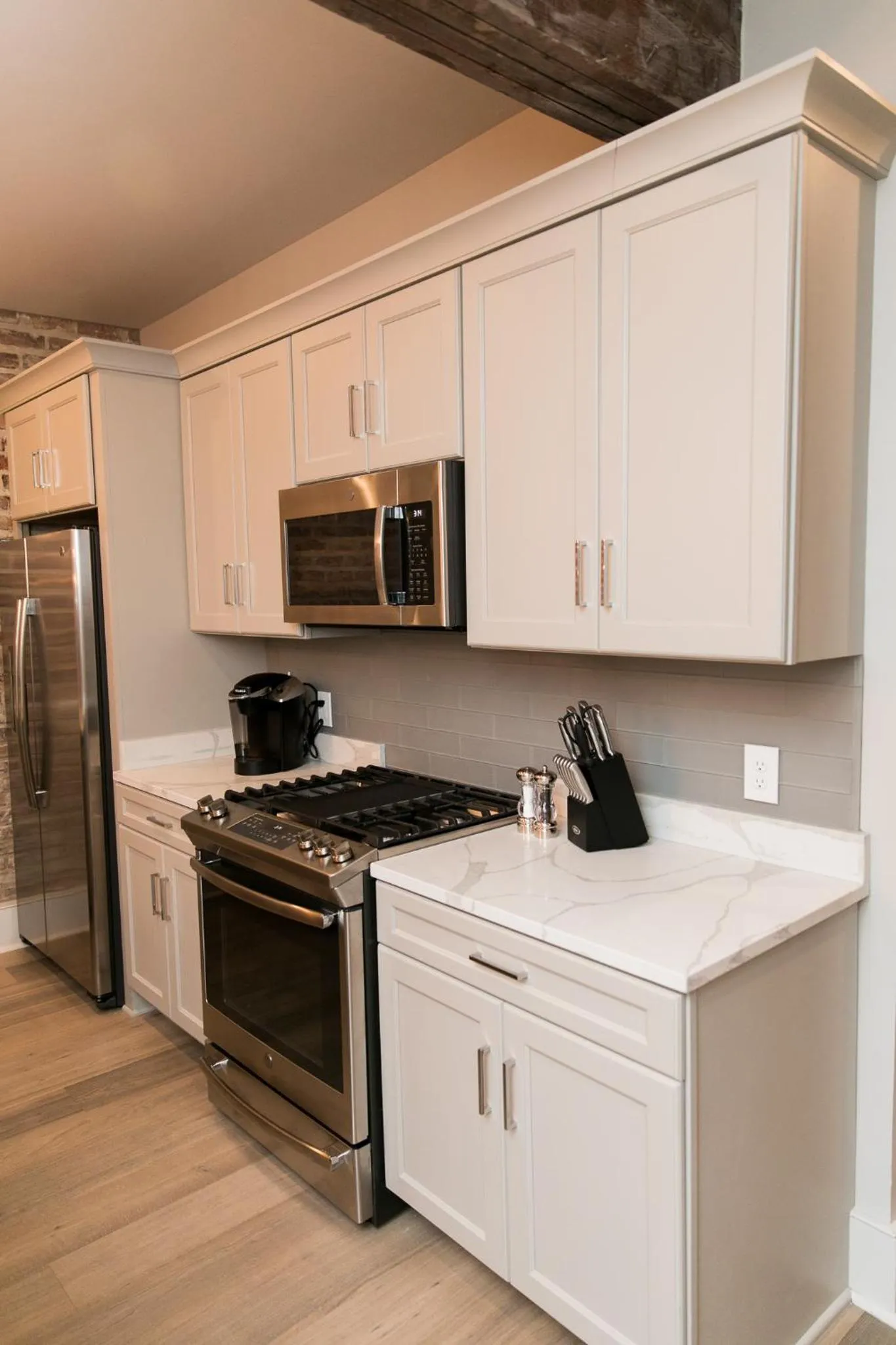 Kitchen or kitchenette in Harcol House