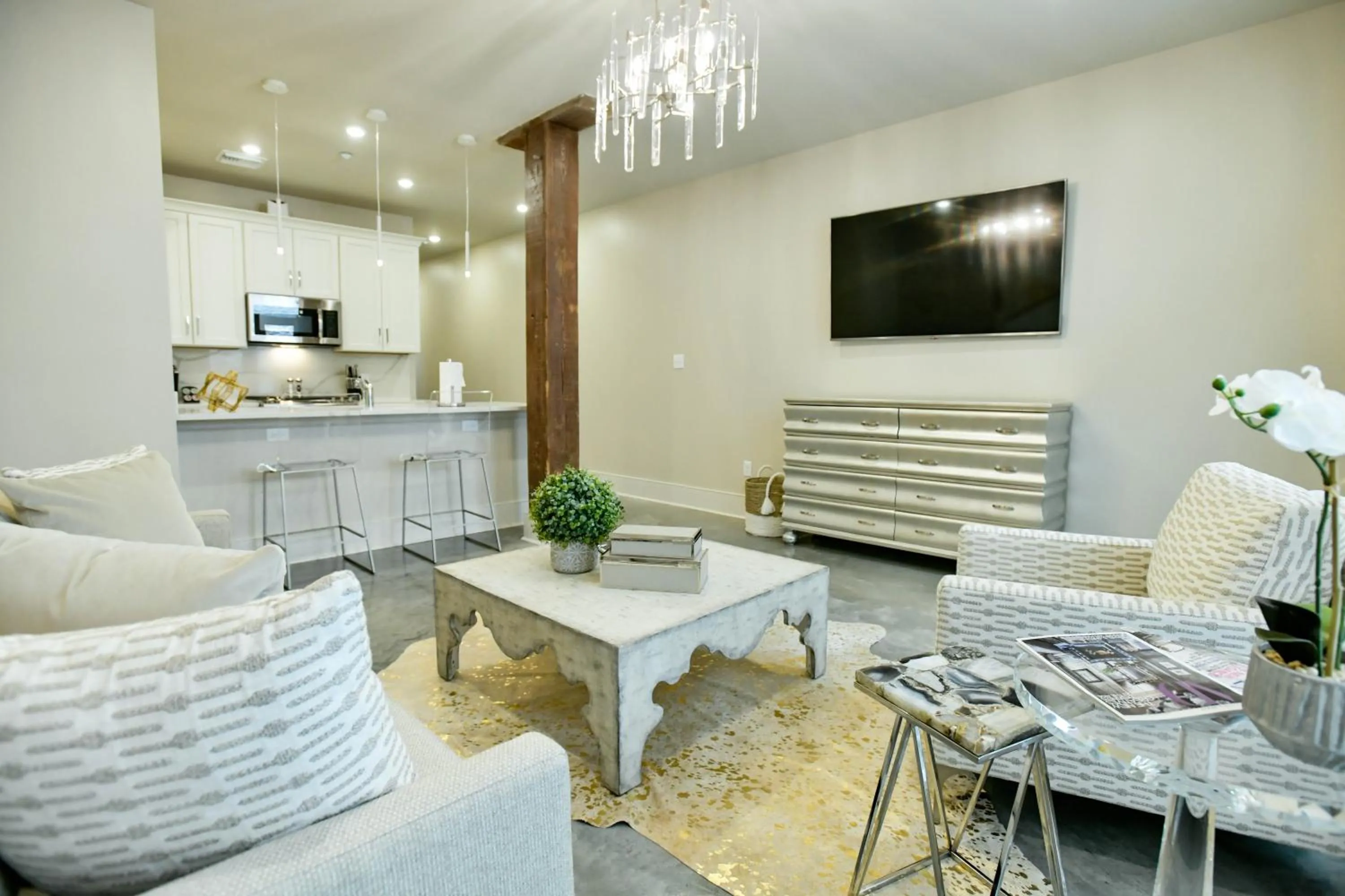 TV and multimedia in Harcol House