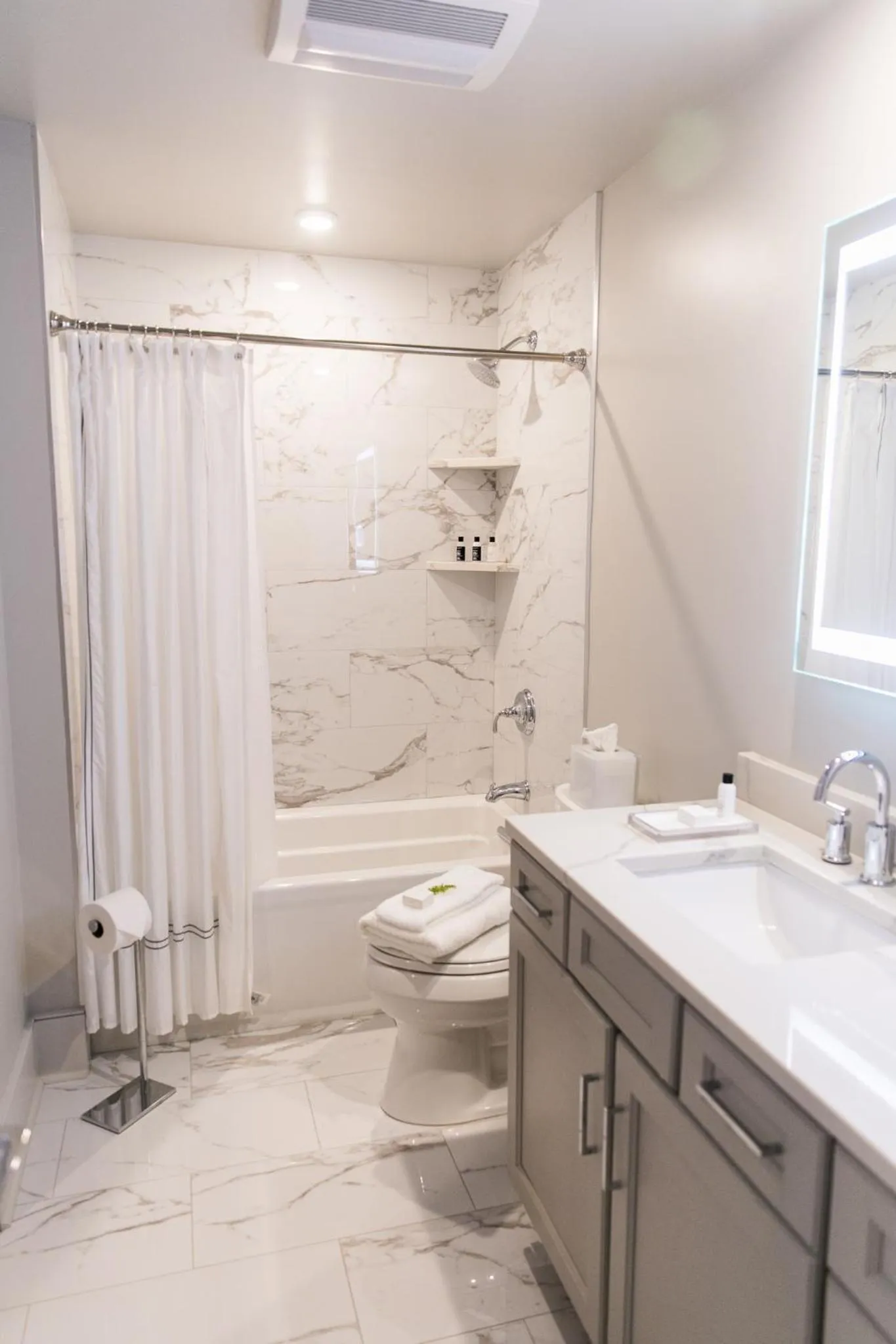 Bathroom in Harcol House