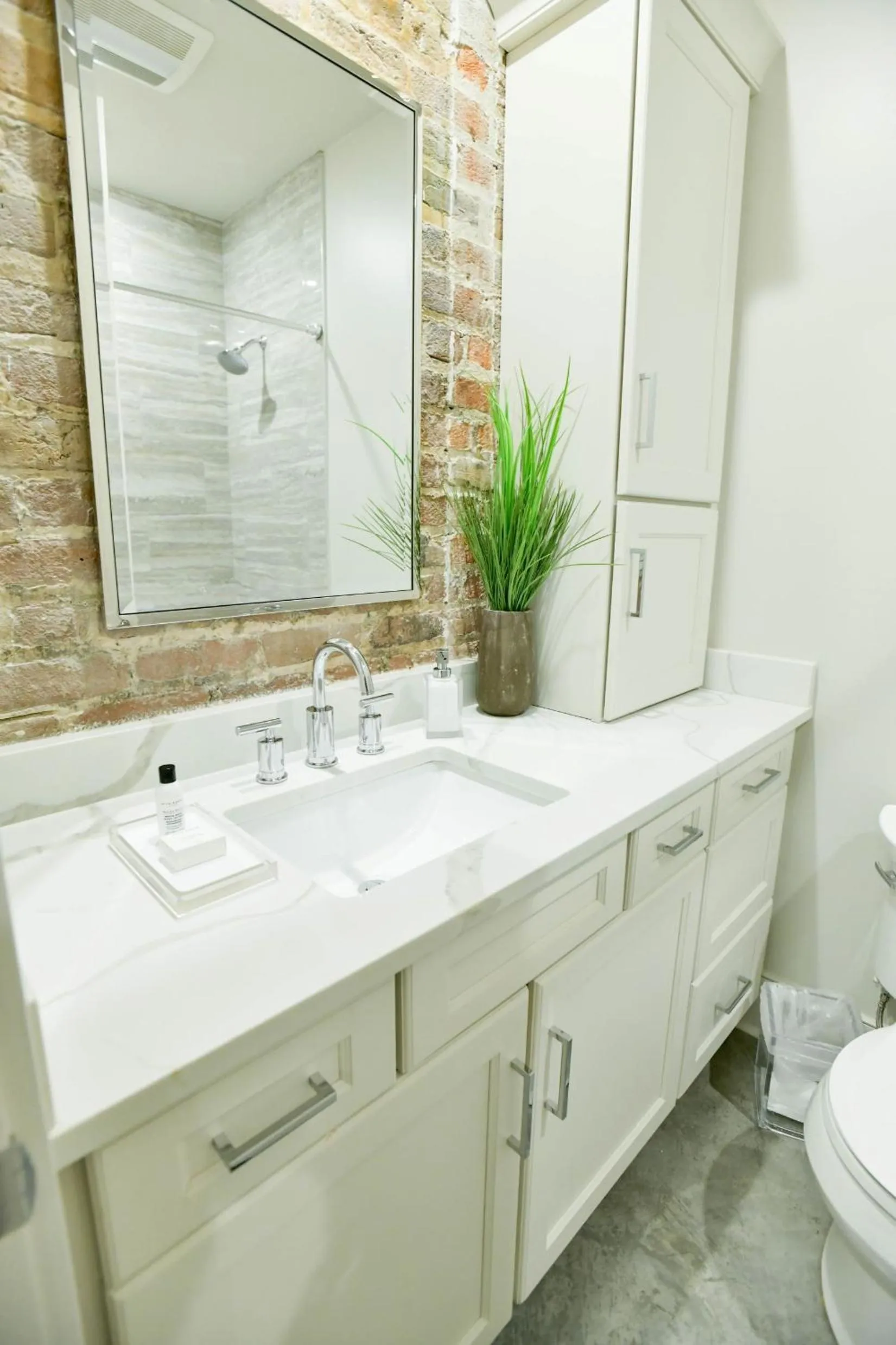 Bathroom in Harcol House