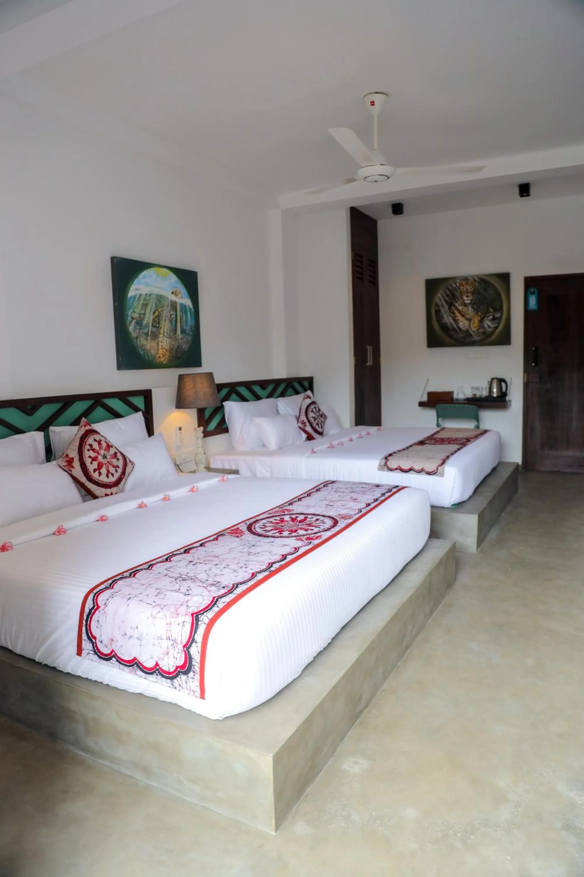 Bed in The Chariot Hikkduwa Resort