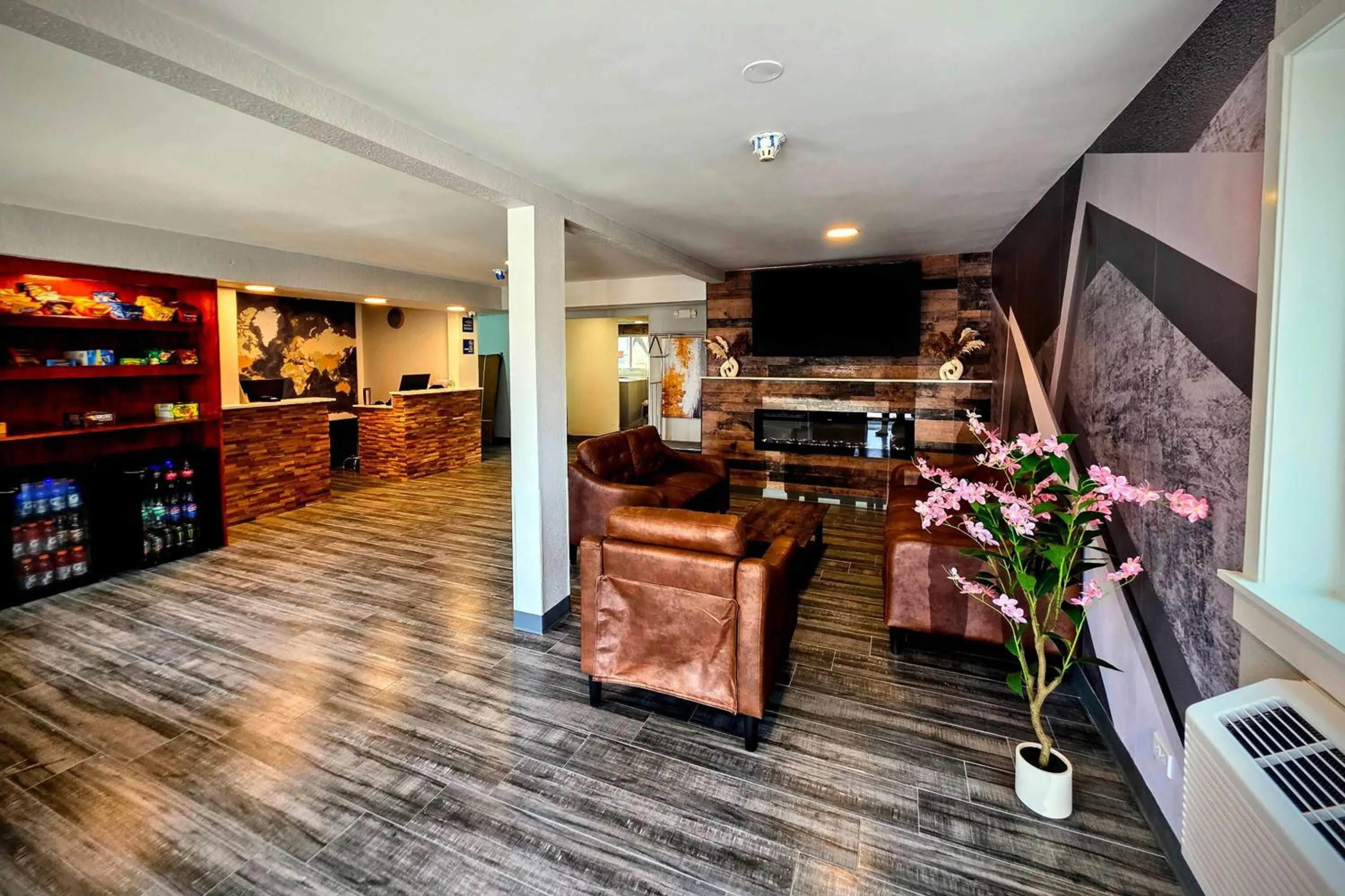 Lobby or reception in Days Inn by Wyndham Waukegan