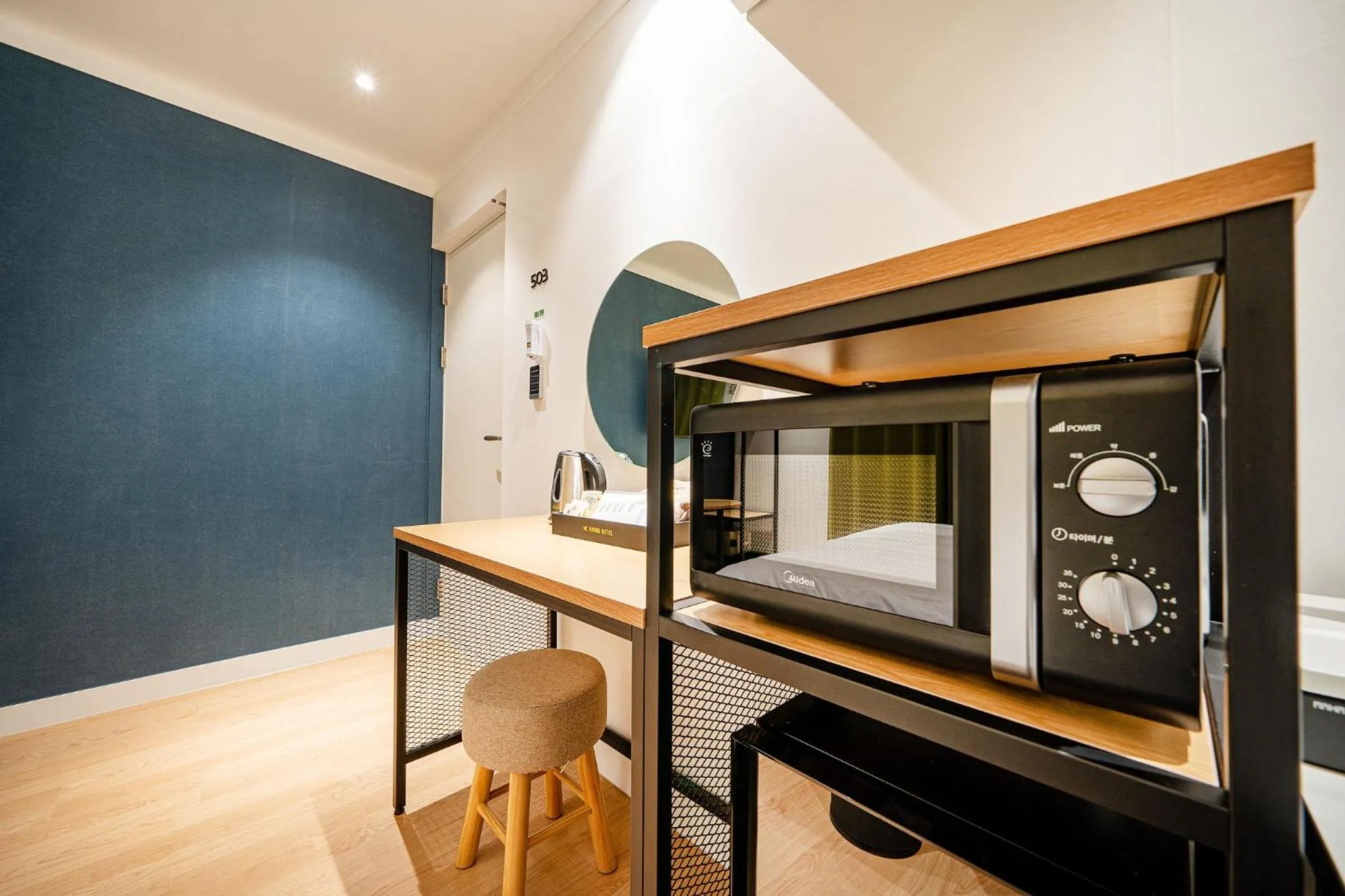 Photo of the whole room, Bed in Hound Hotel Gumi indong