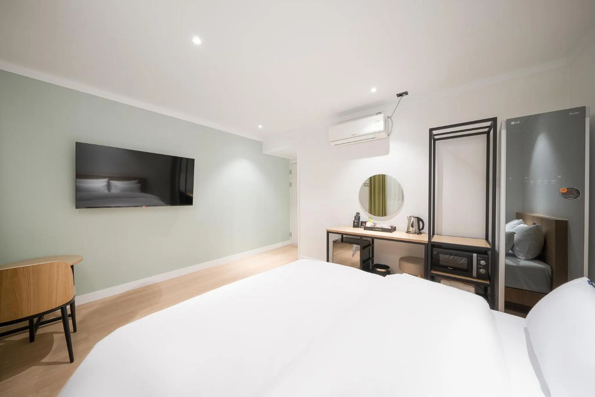 Bedroom, Bed in Hound Hotel Gumi indong