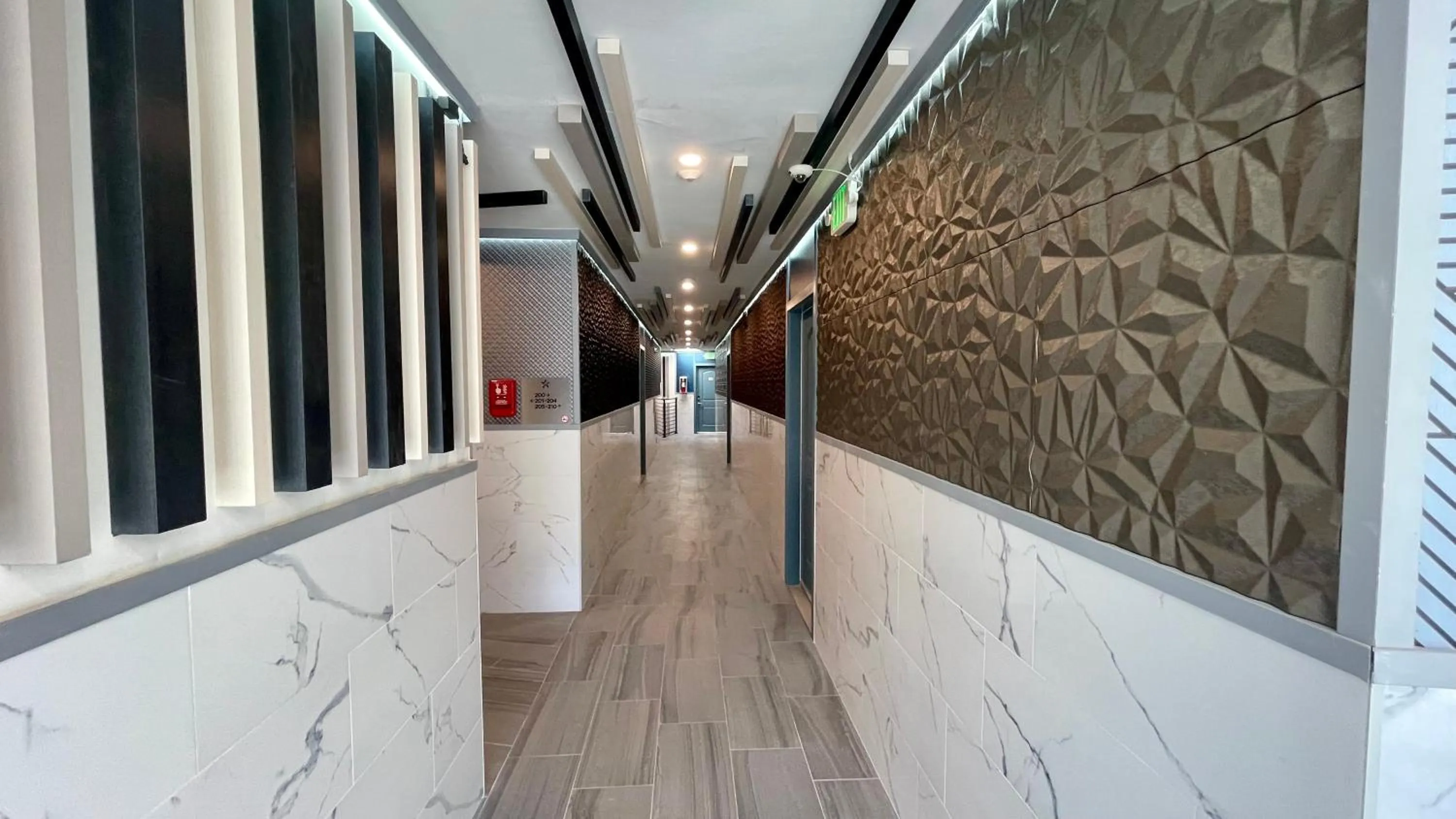 Quintessence ApartHotel