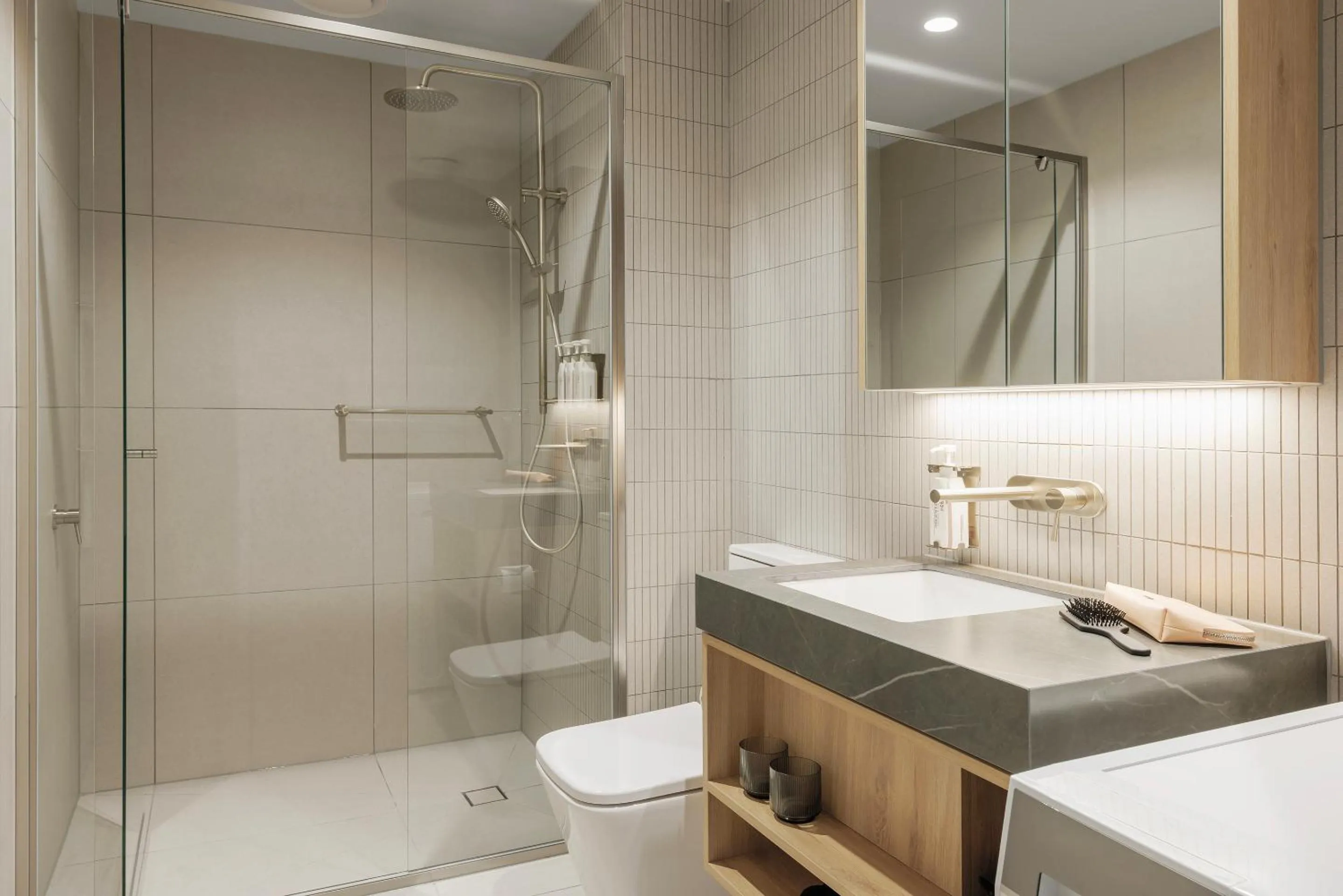 Shower in Punthill Sunshine