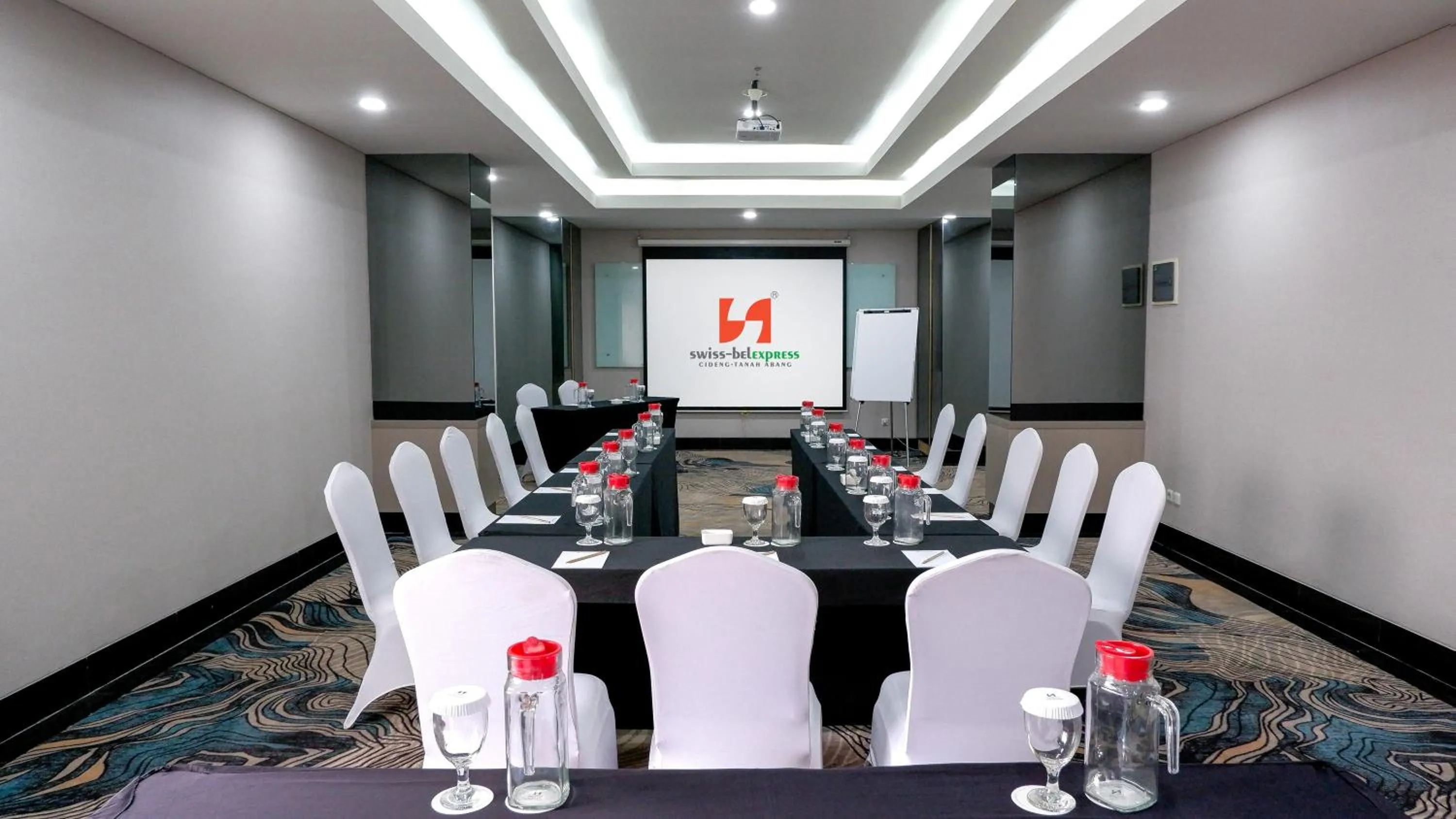 Meeting/conference room in Swiss-Belexpress Cideng