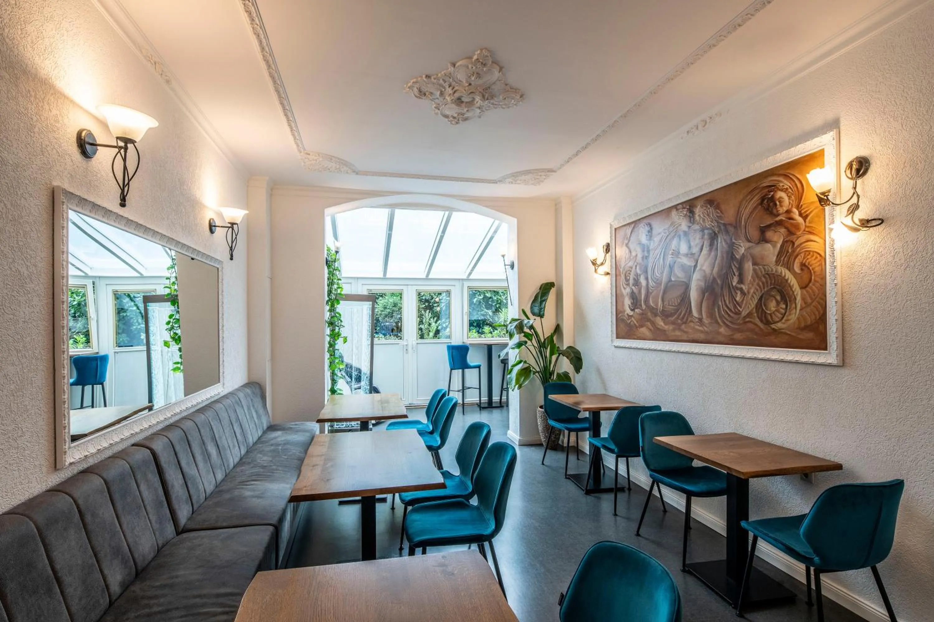 Seating area in Jupiter Hotel