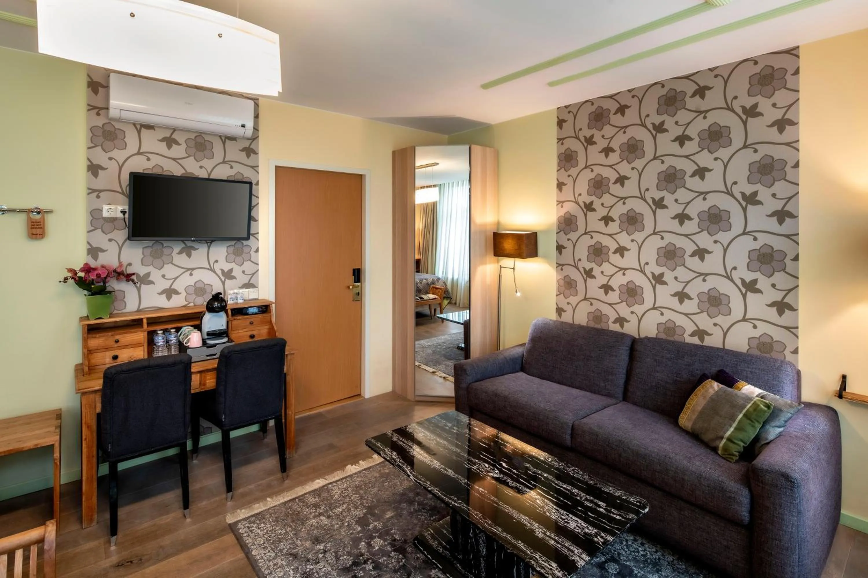 Seating area in Jupiter Hotel