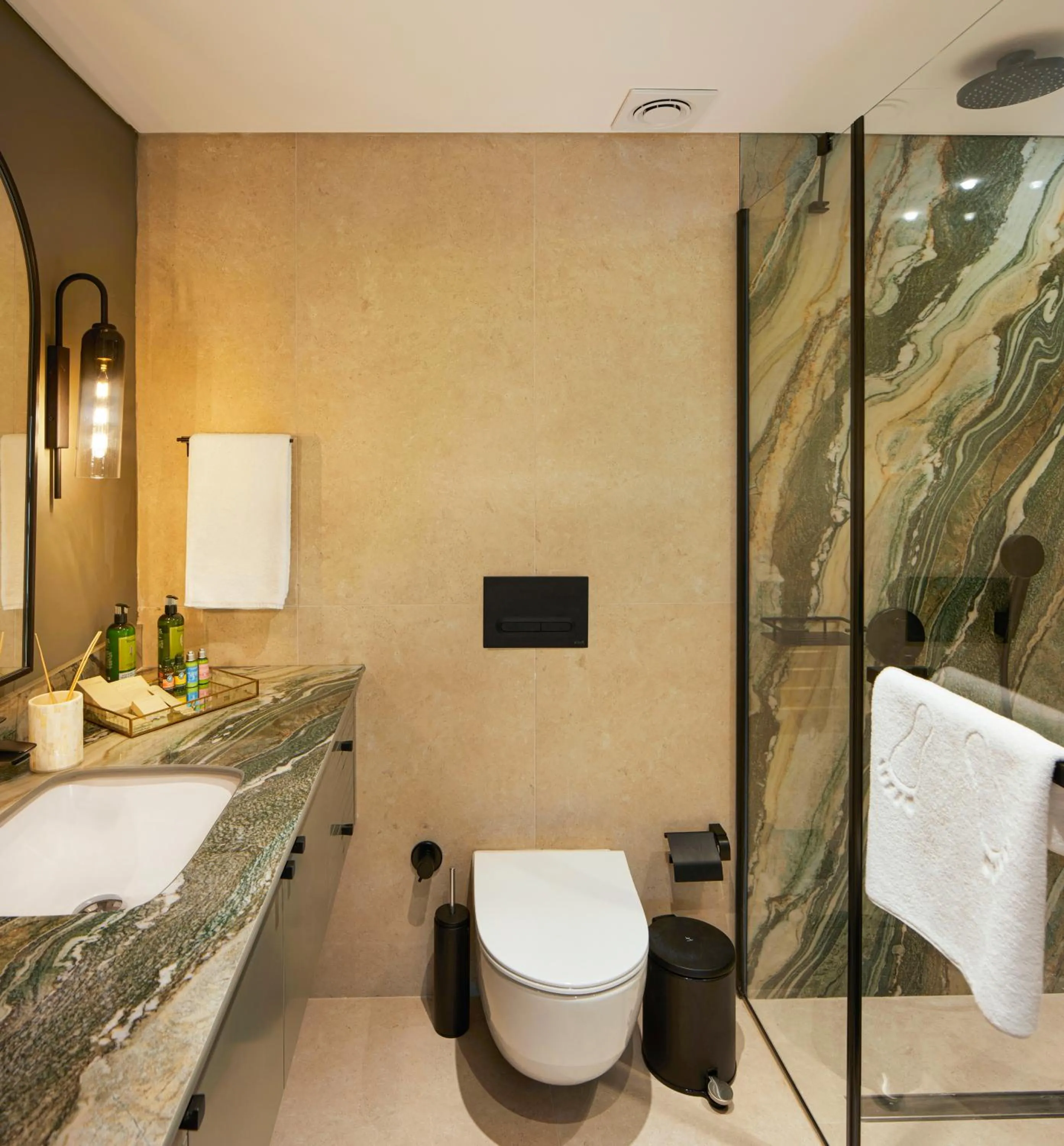 Bathroom in G Residences Gayrettepe