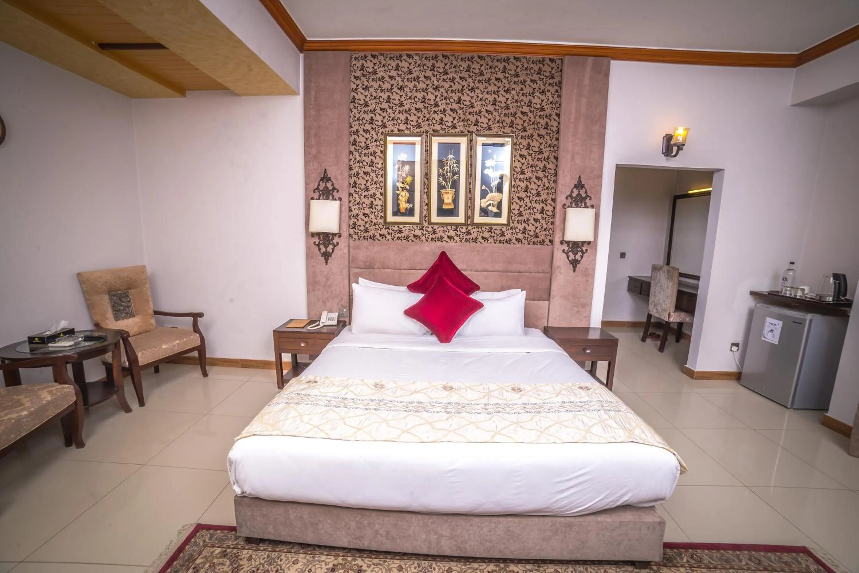 Bed in Shelton's Rezidor Peshawar