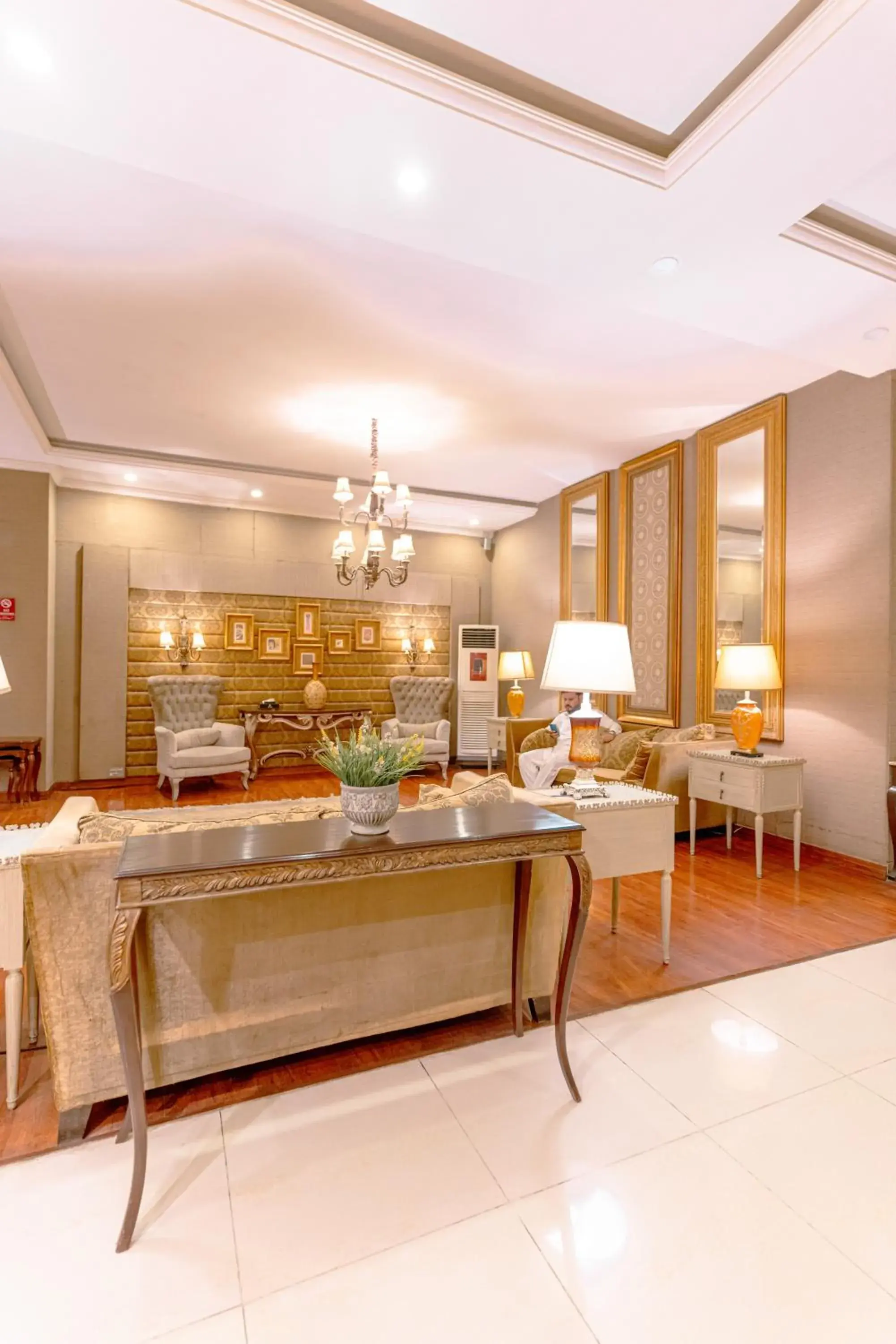 Lobby or reception in Shelton's Rezidor Peshawar Lobby or reception in Shelton's Rezidor Peshawar