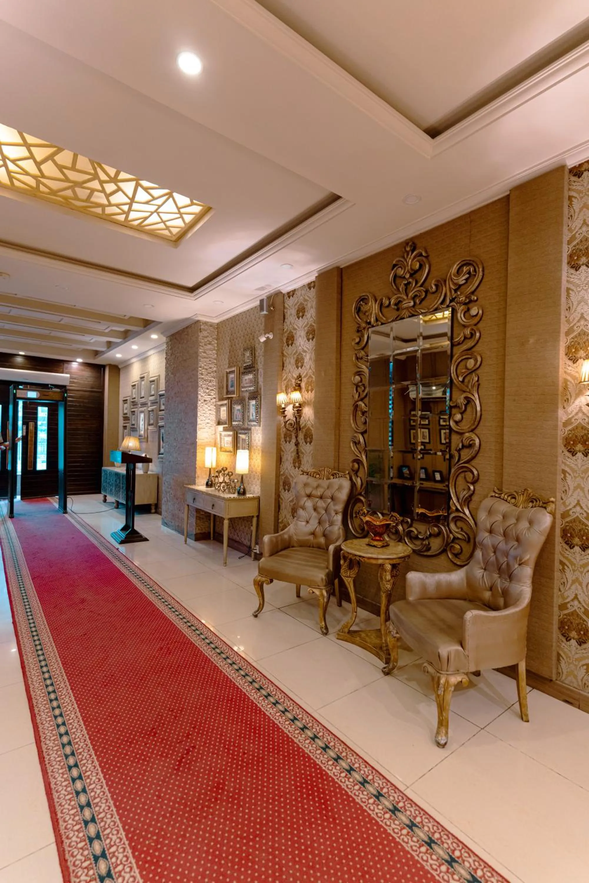 Shelton's Rezidor Peshawar