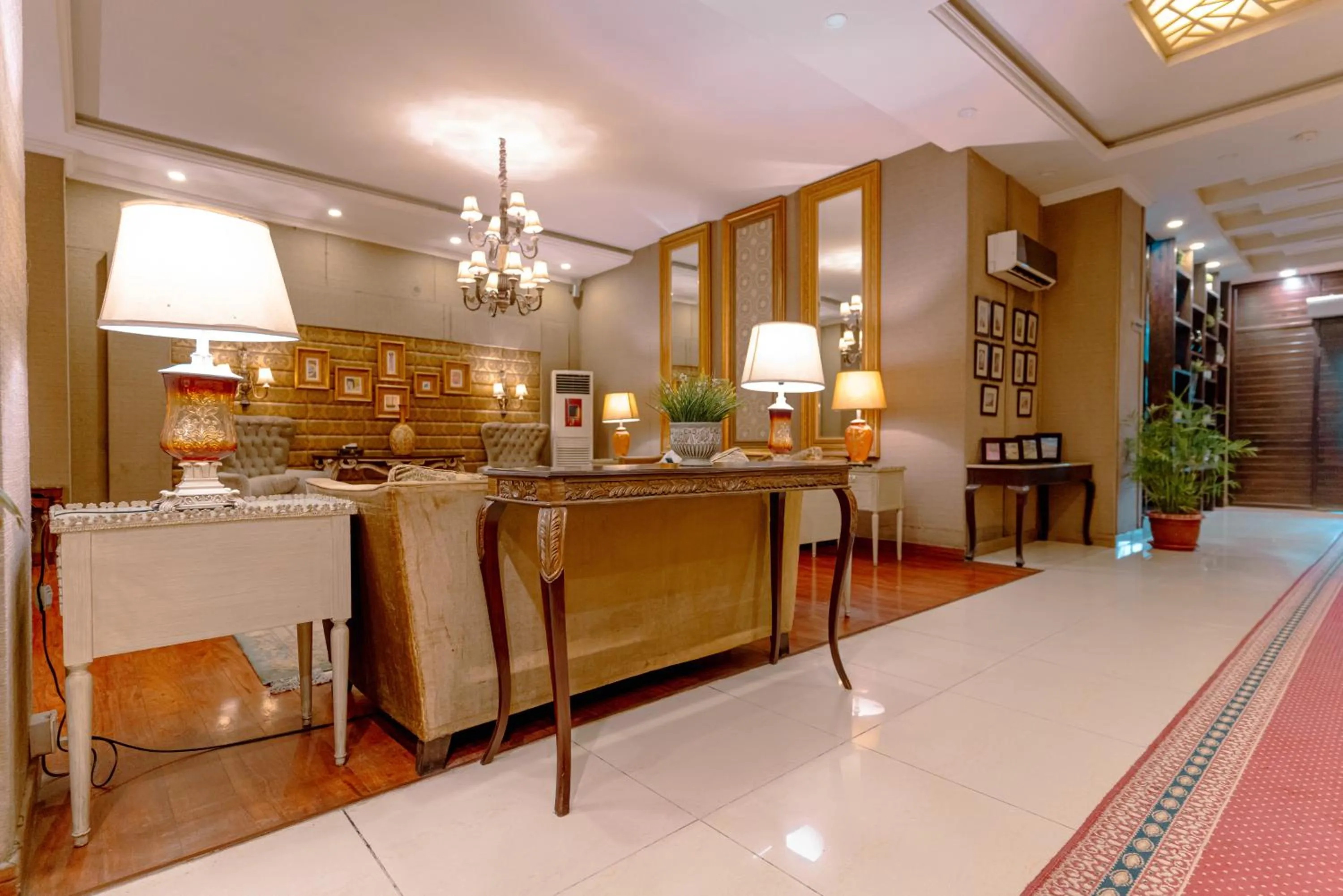 Shelton's Rezidor Peshawar