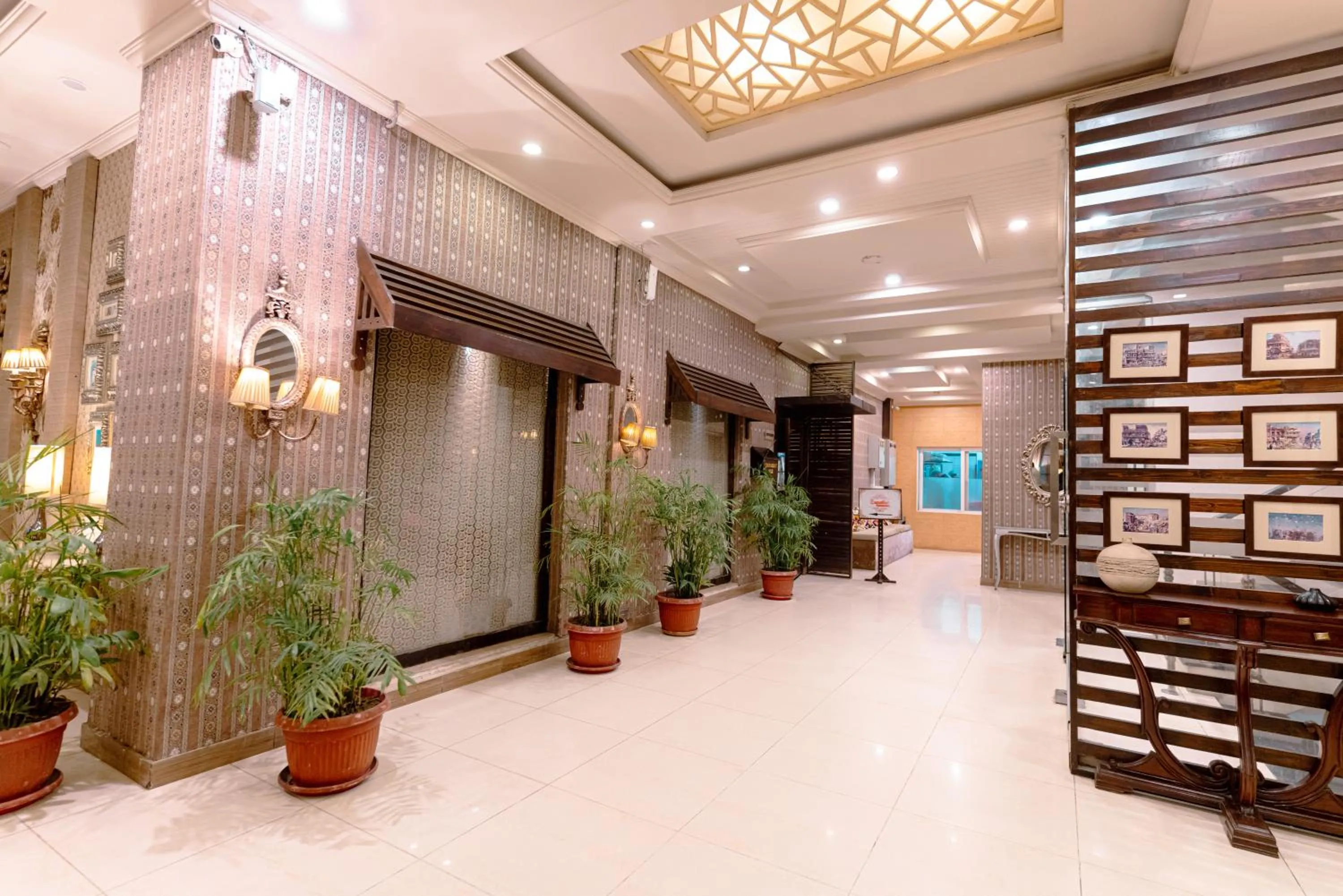 Shelton's Rezidor Peshawar