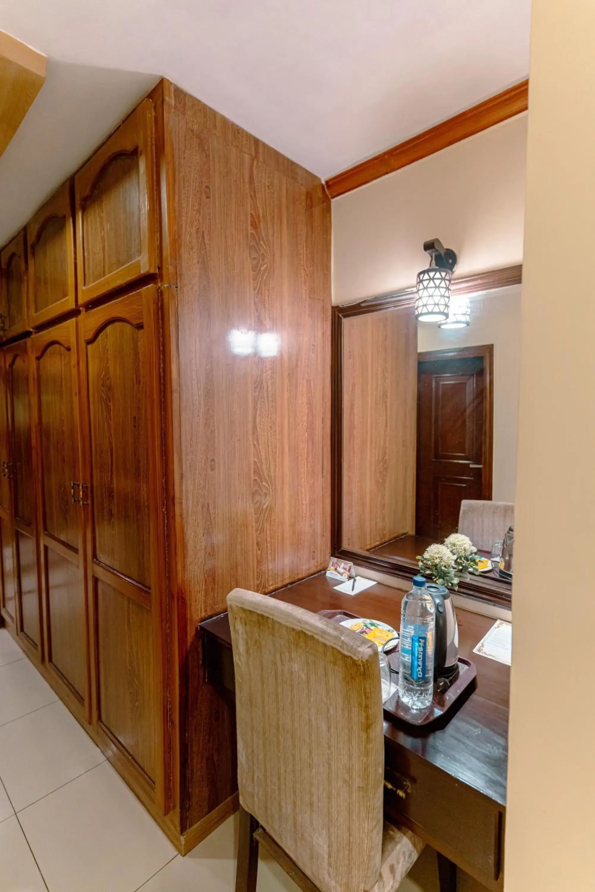 Deluxe Double Room in Shelton's Rezidor Peshawar Deluxe Double Room in Shelton's Rezidor Peshawar