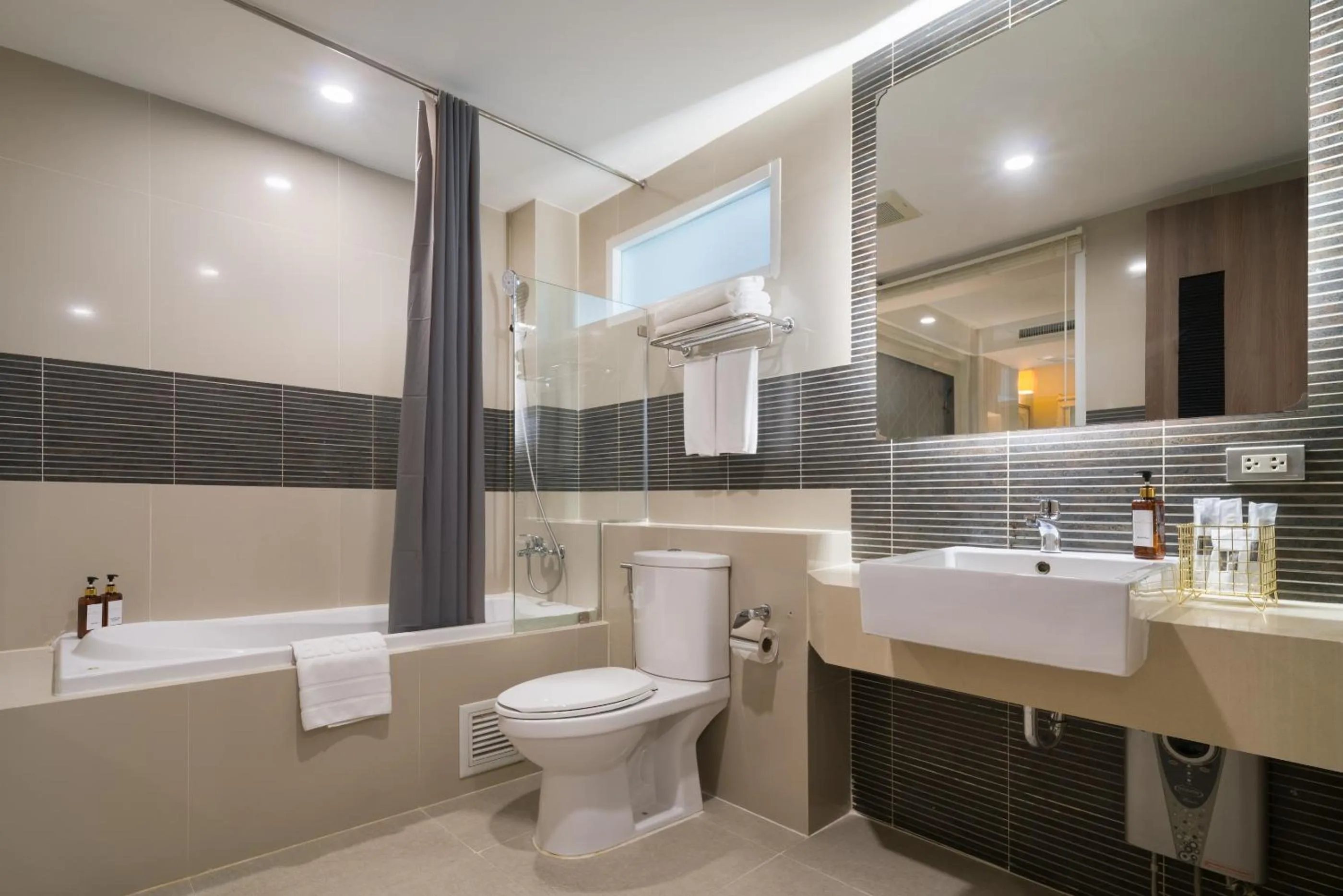 Shower in Aspira Suites Sukhumvit 20