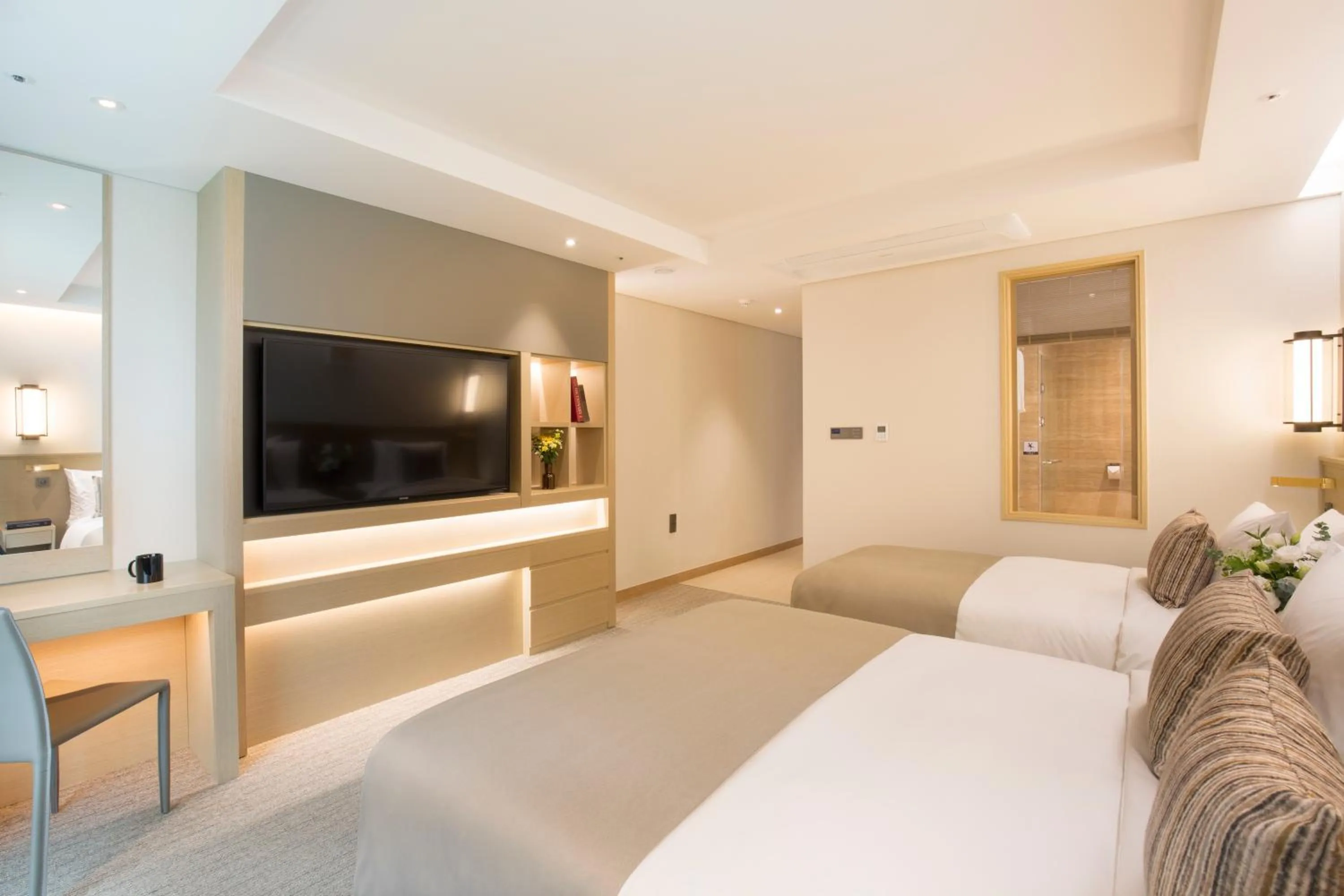 Bed in Hotel Central Bay