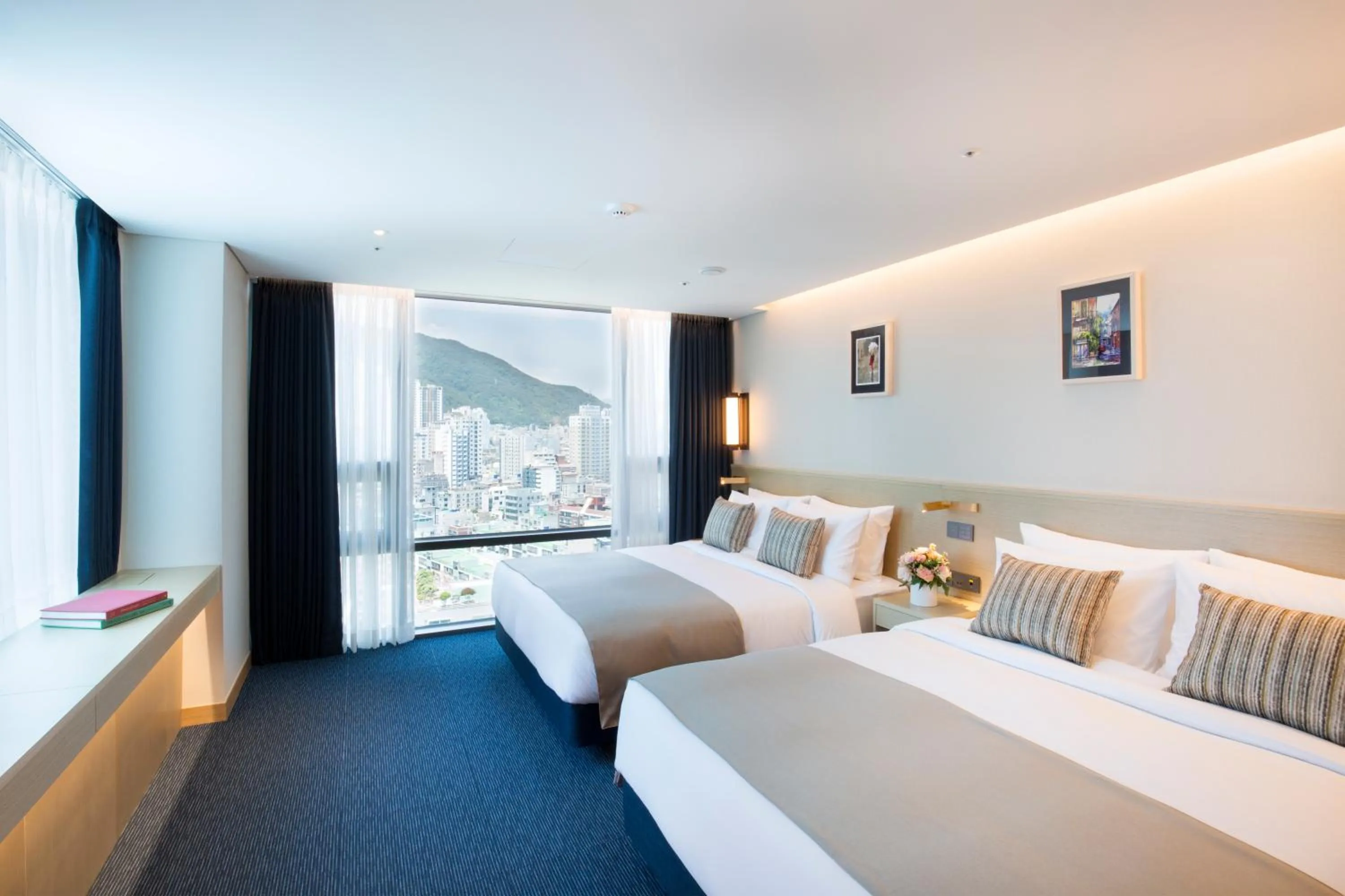 Bed in Hotel Central Bay