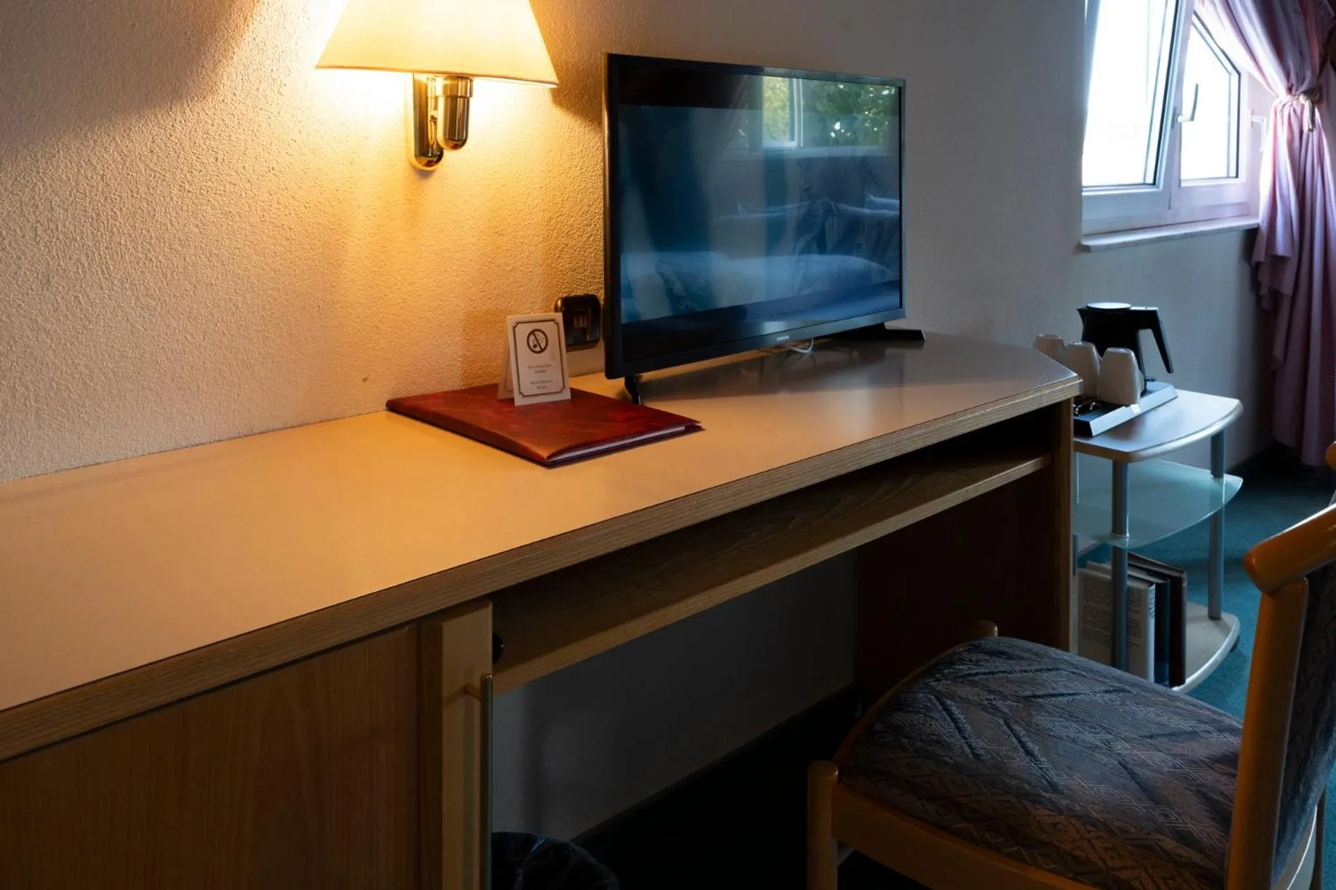 TV and multimedia in Hotel Sonne